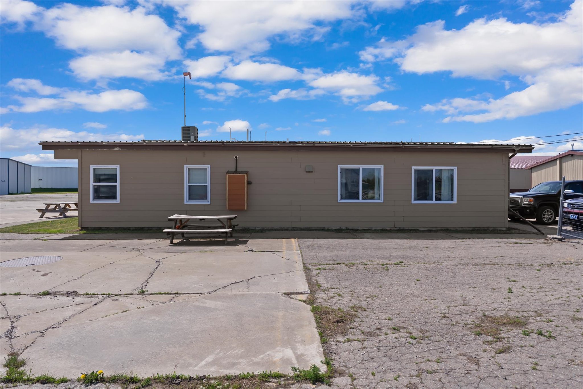 1893 Airport Road Property Photo 7