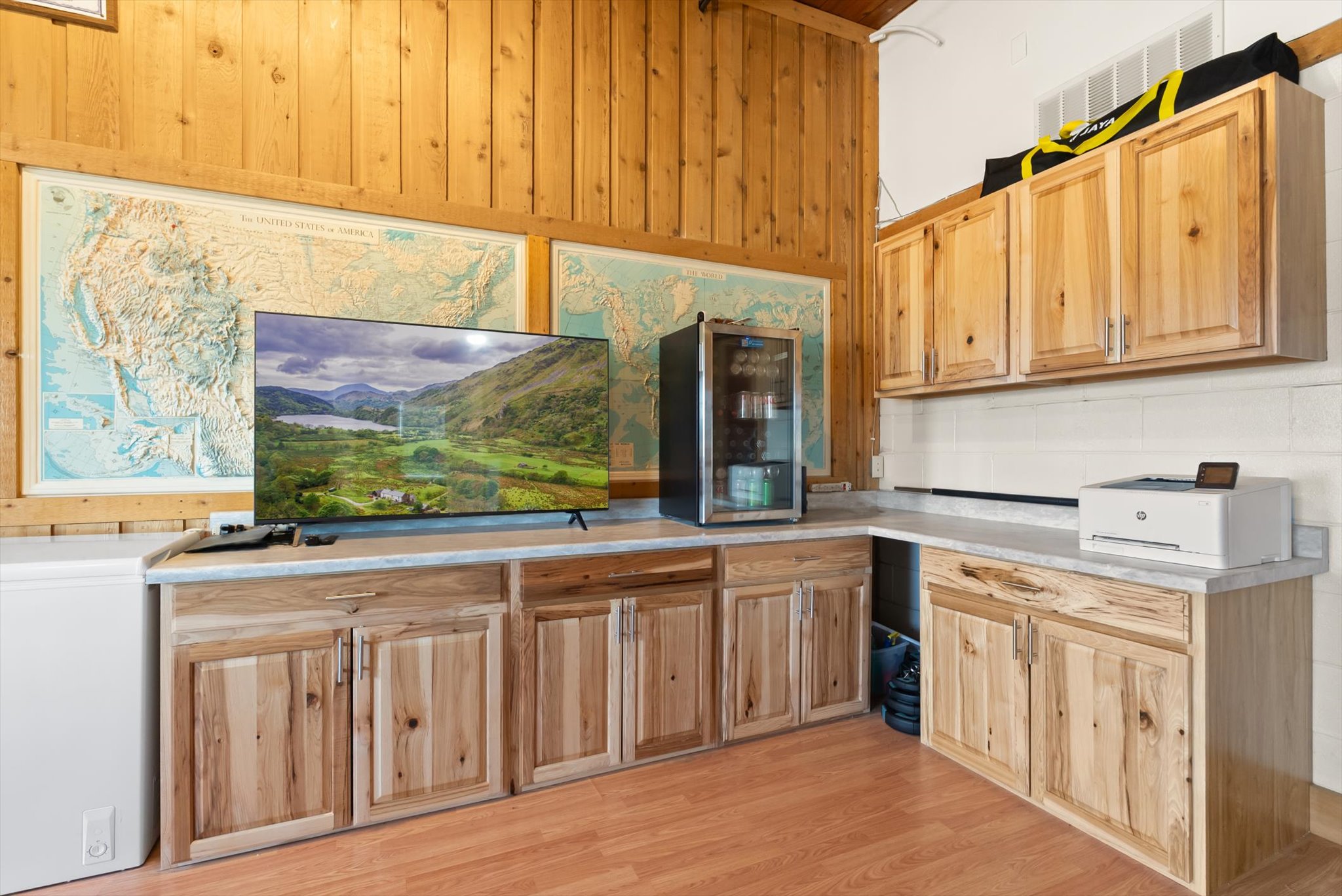 1893 Airport Road Property Photo 13