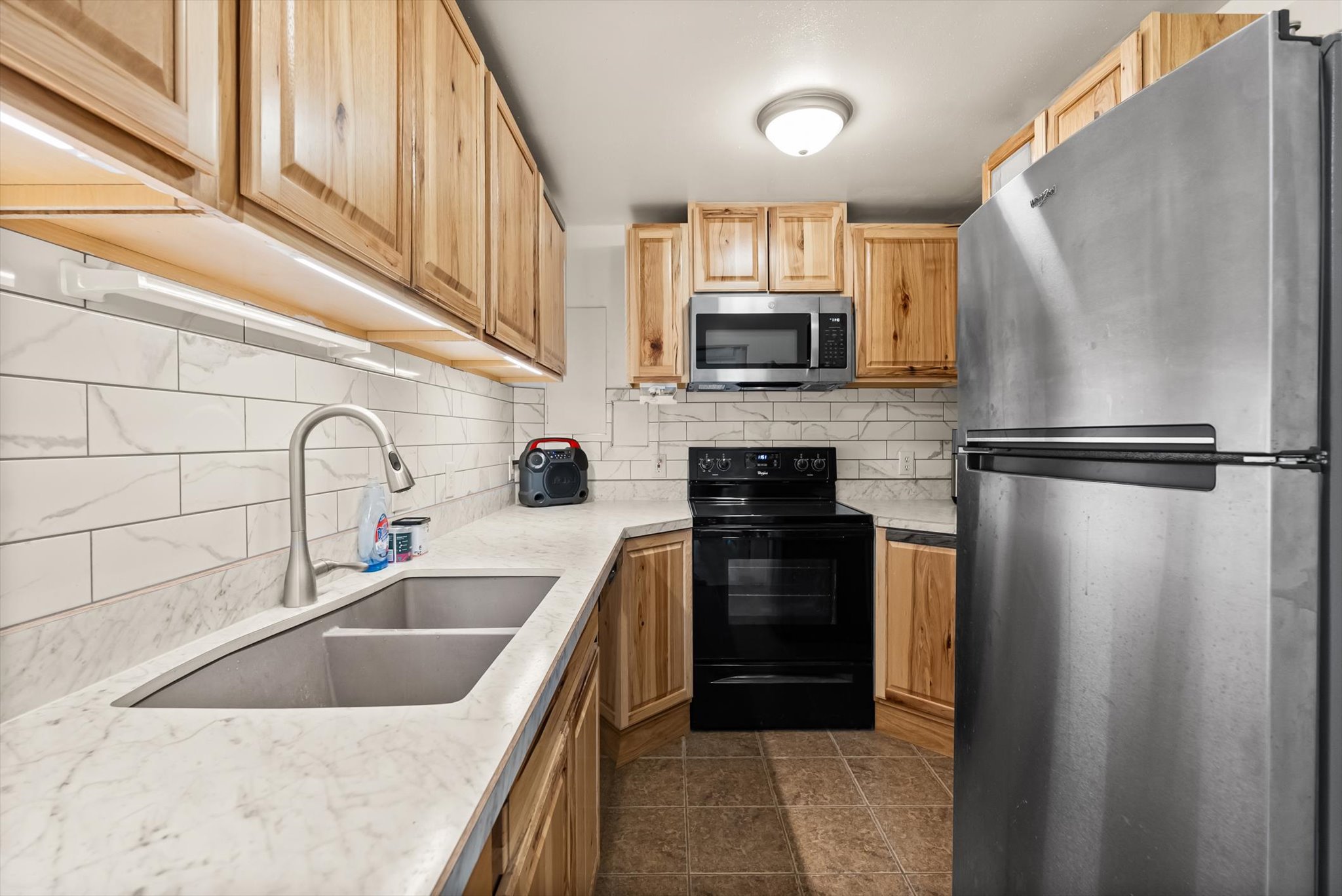 1893 Airport Road Property Photo 24