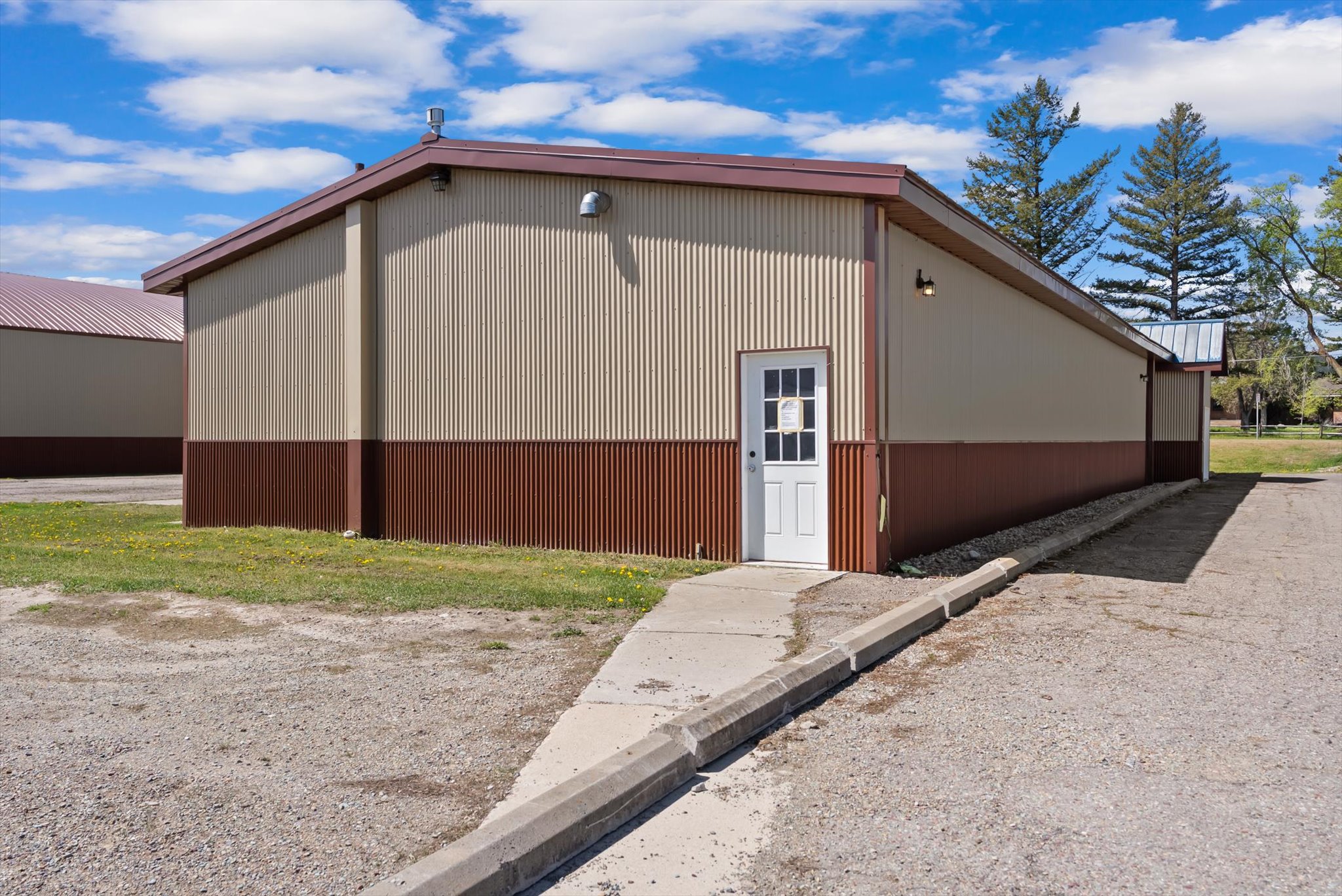 1893 Airport Road Property Photo 48