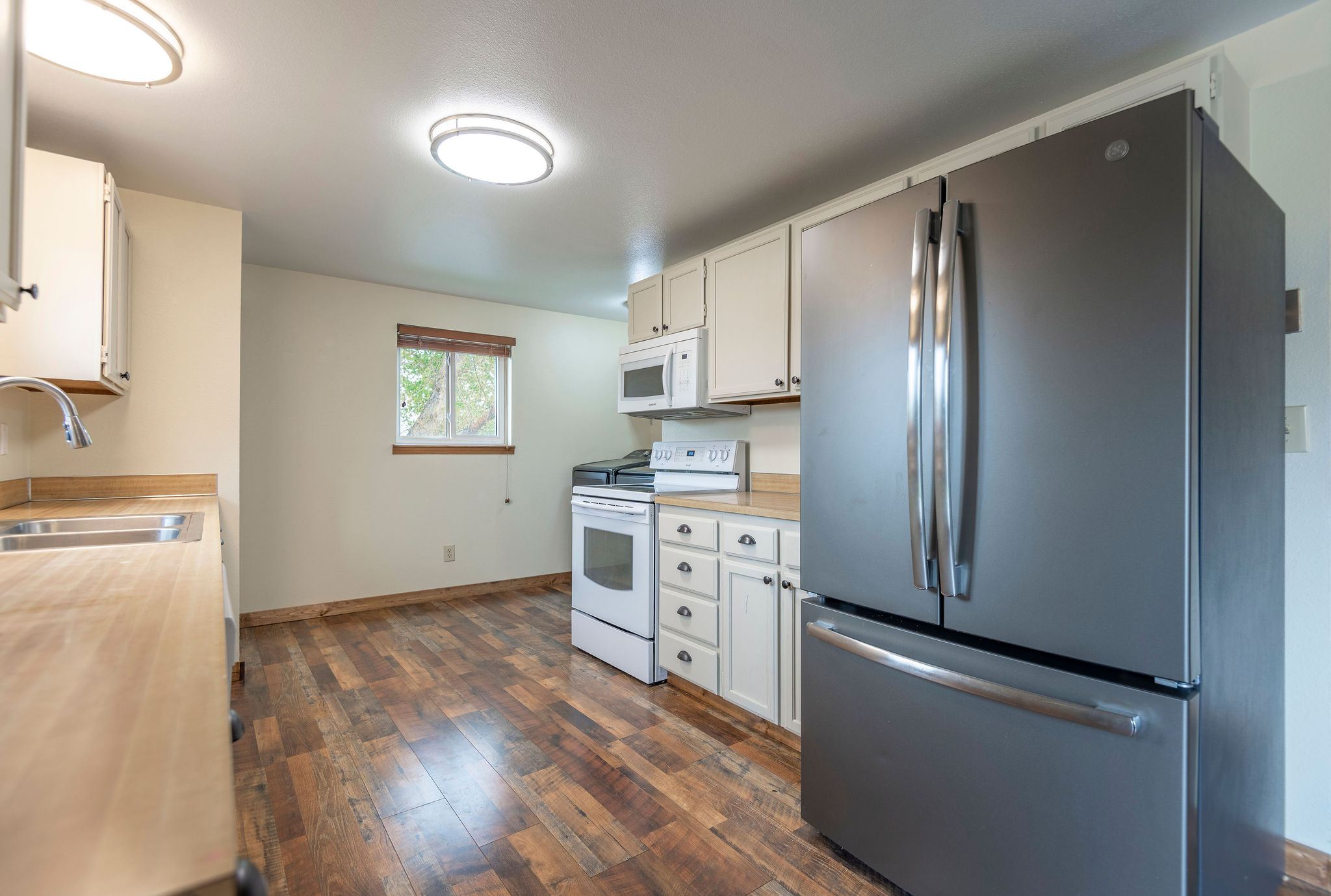 4 Rocky Mountain Drive Property Photo 3
