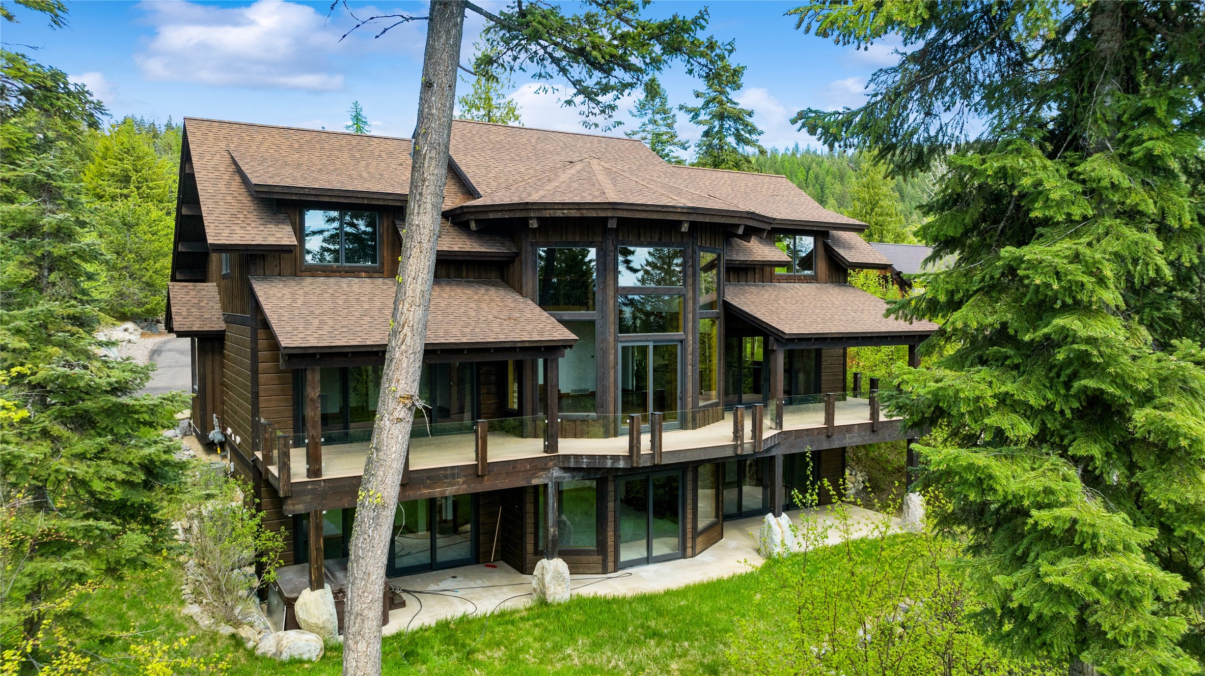 153 S Shooting Star Circle Property Photo
