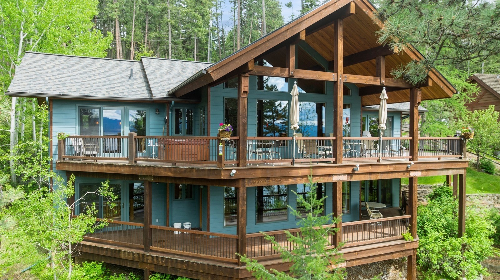 14067 Sylvan Drive Property Photo 1