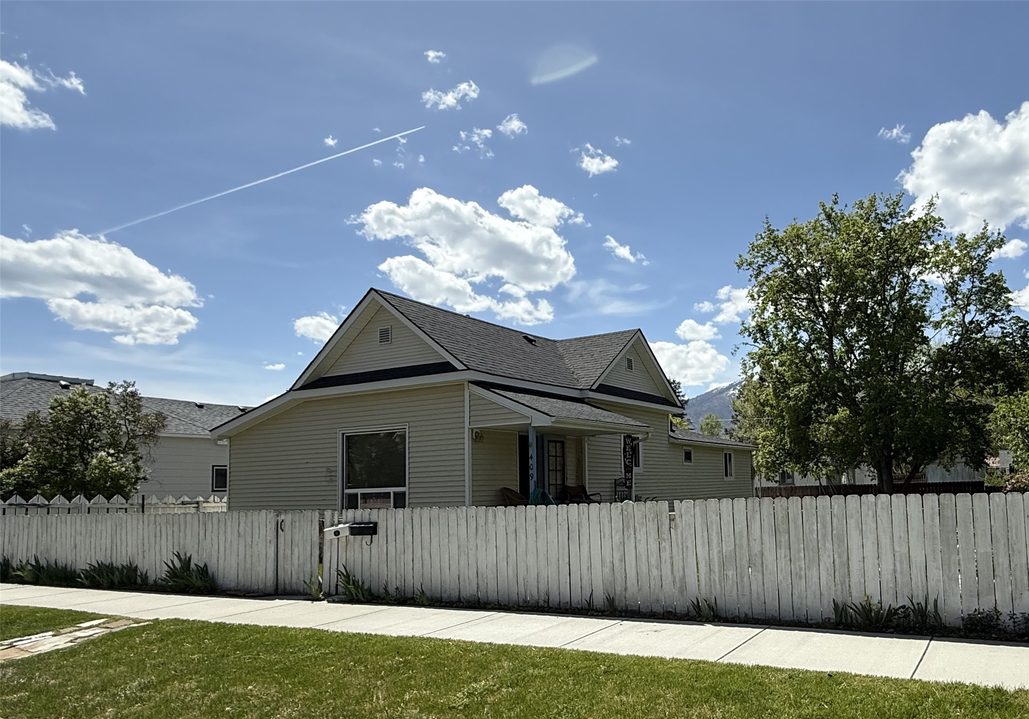 409 N 5th Street Property Photo 1