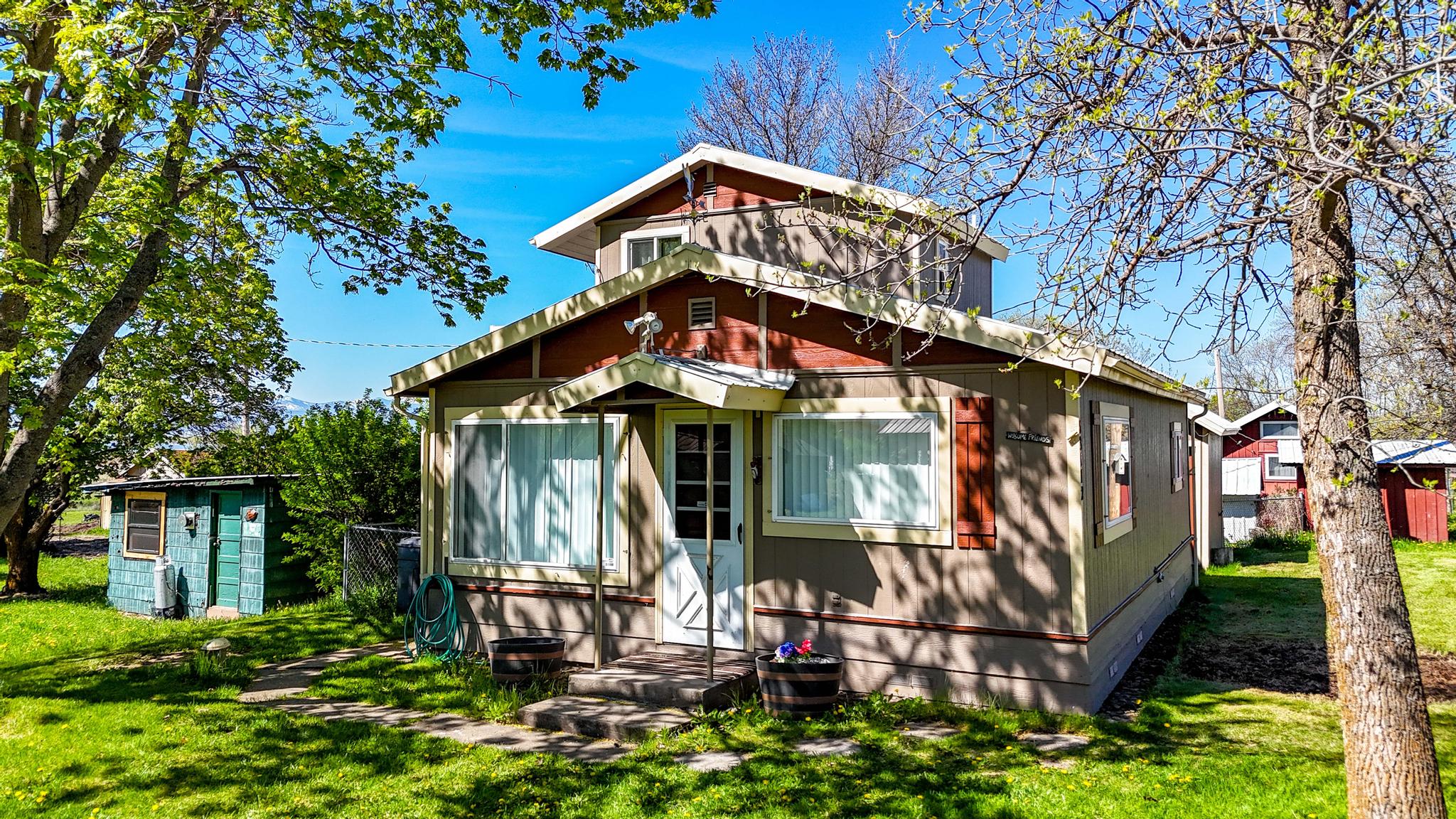 53112 Mt Highway 212 Property Photo