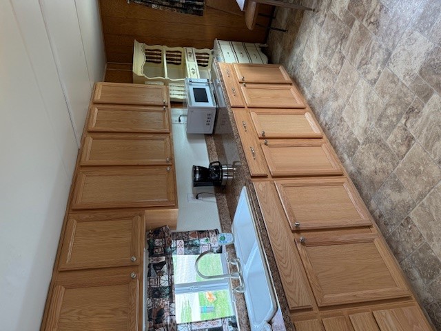 203 Birch Road Property Photo 6