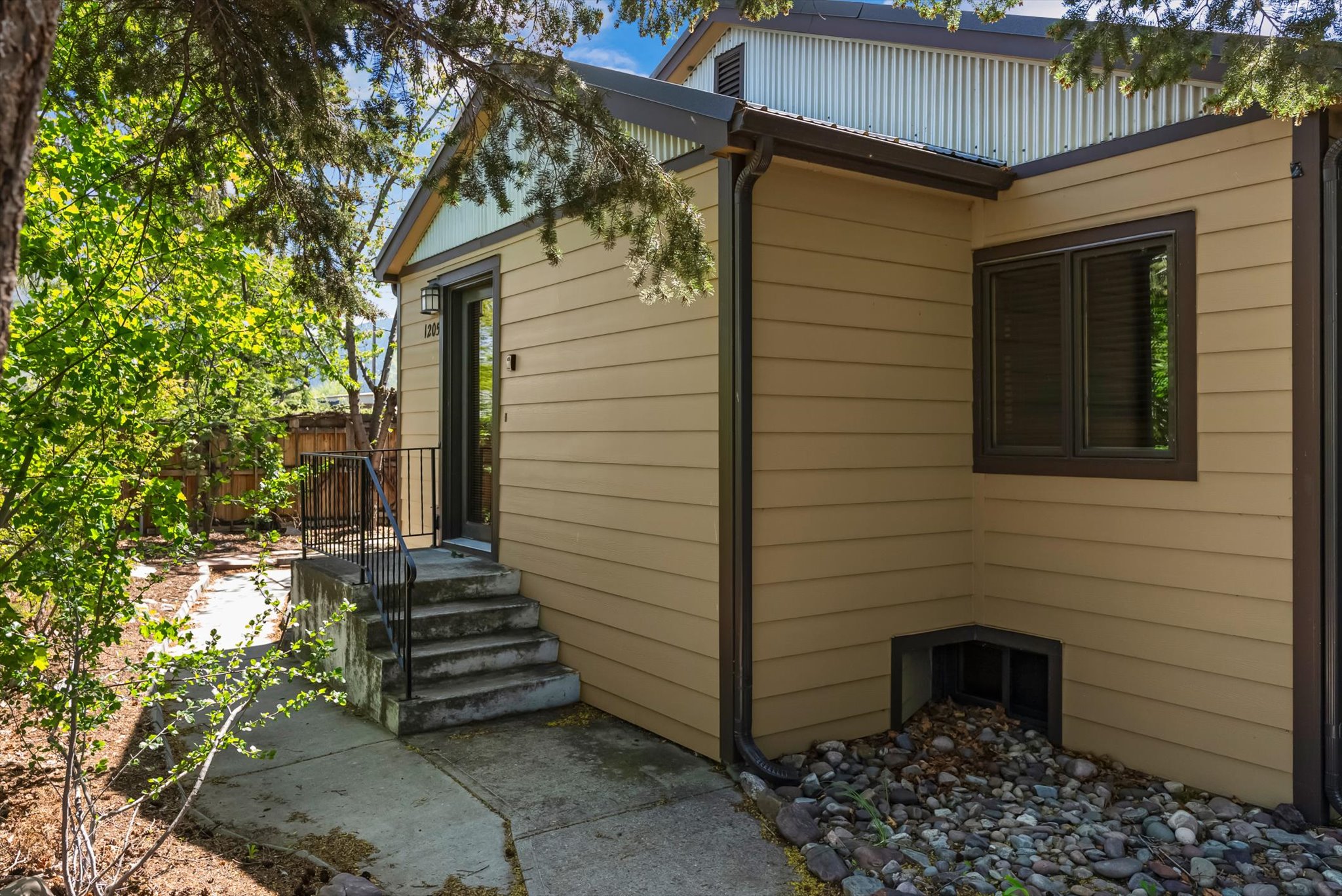 1205 Idaho Street Property Photo 2
