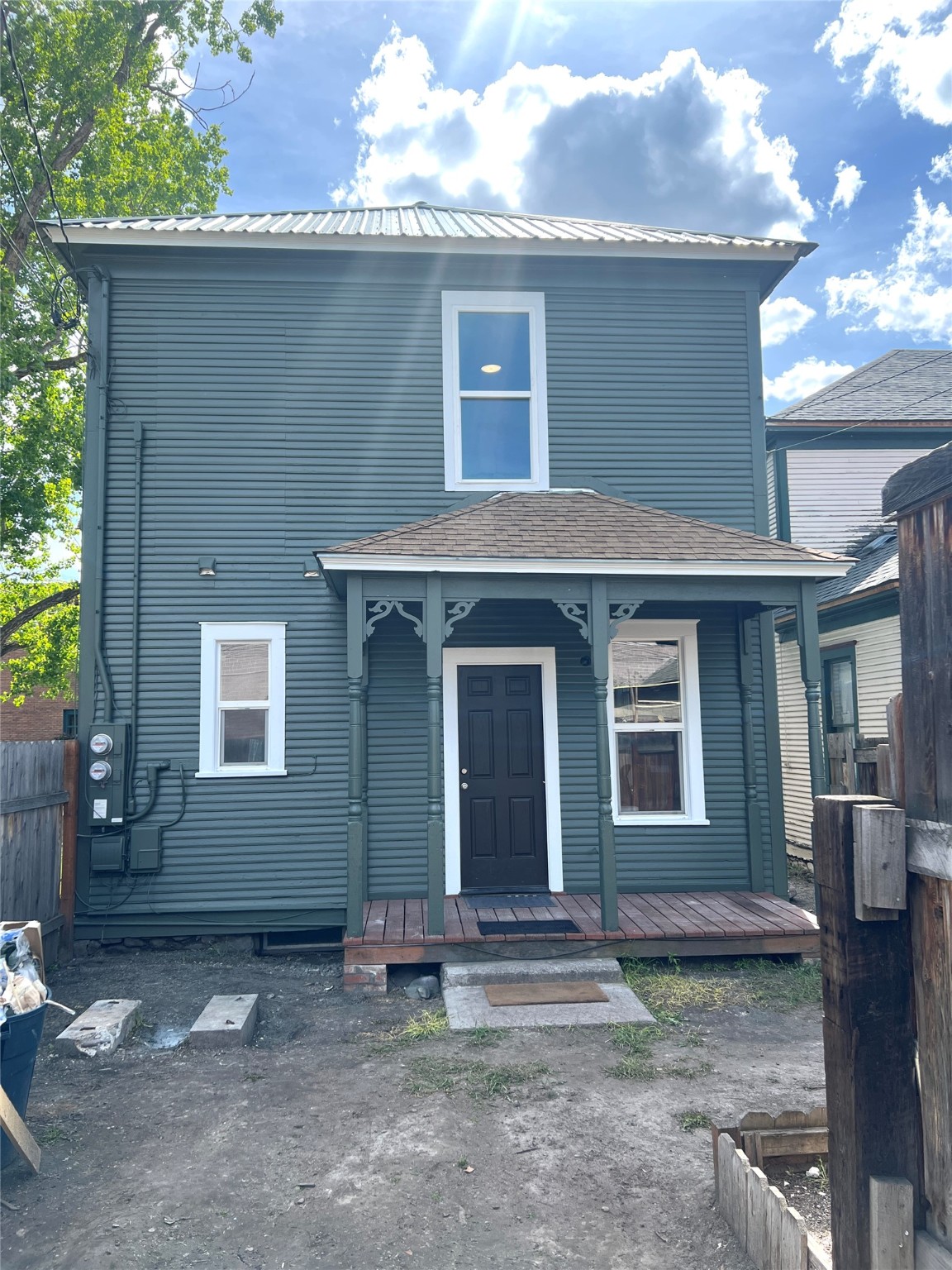 232 N 1st Street W Property Photo 21