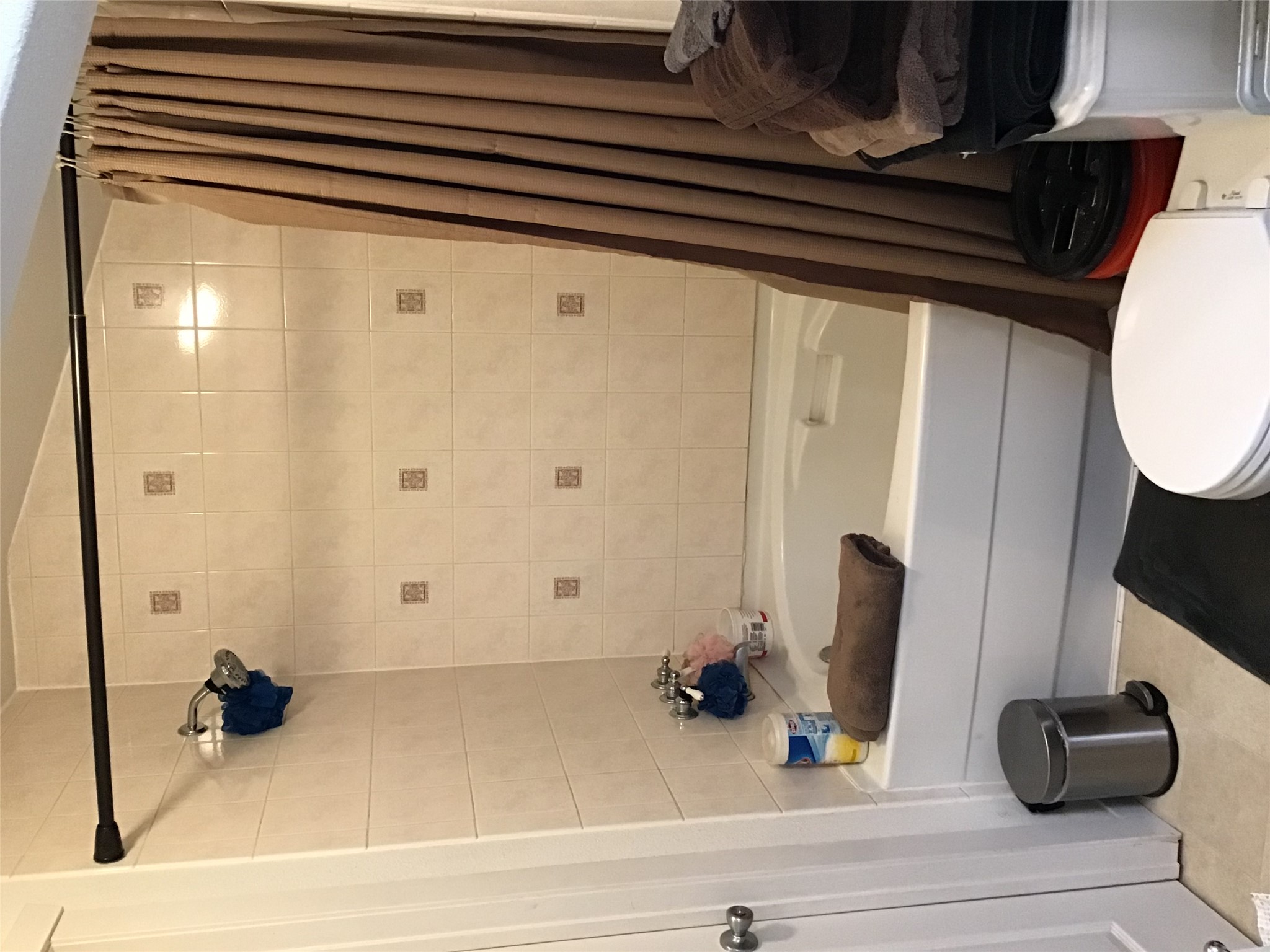 360 Valley Drive Property Photo 54