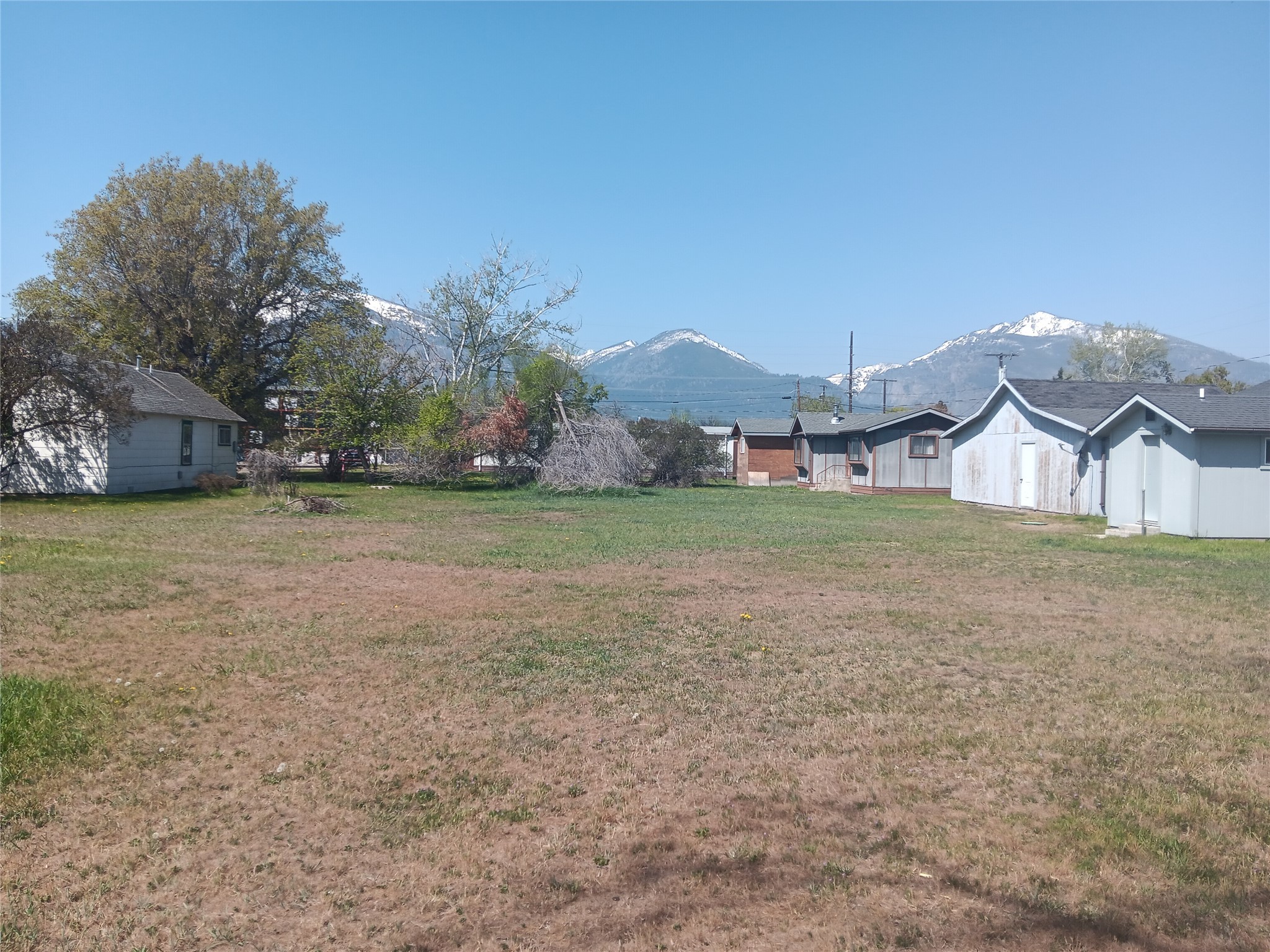 211, 122, 124, 126 Flower Street Property Photo 27