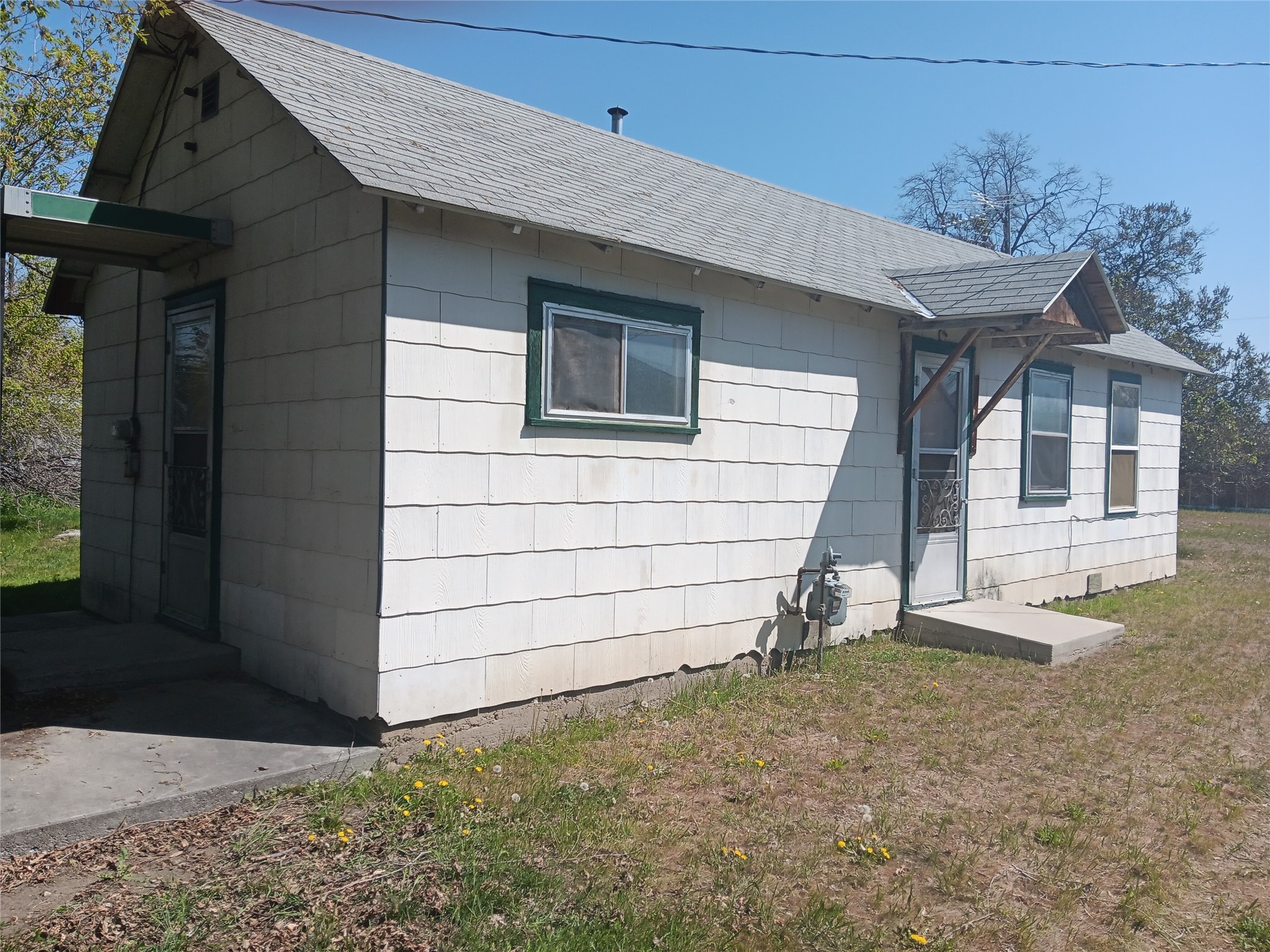 211, 122, 124, 126 Flower Street Property Photo 29
