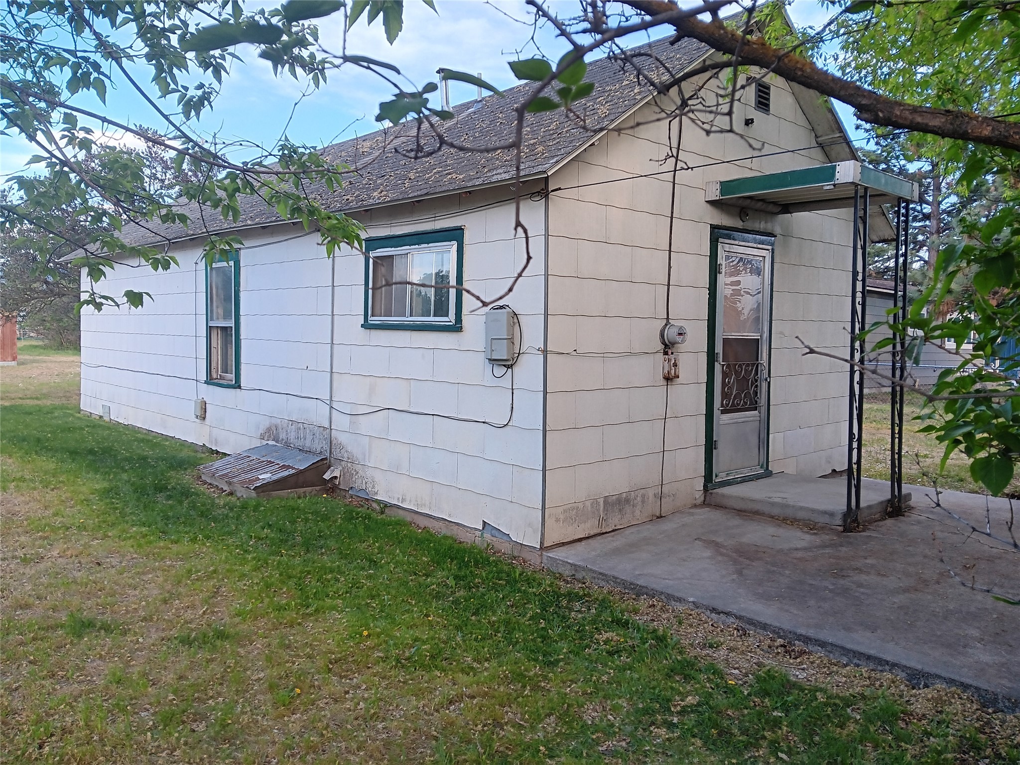 211, 122, 124, 126 Flower Street Property Photo 30