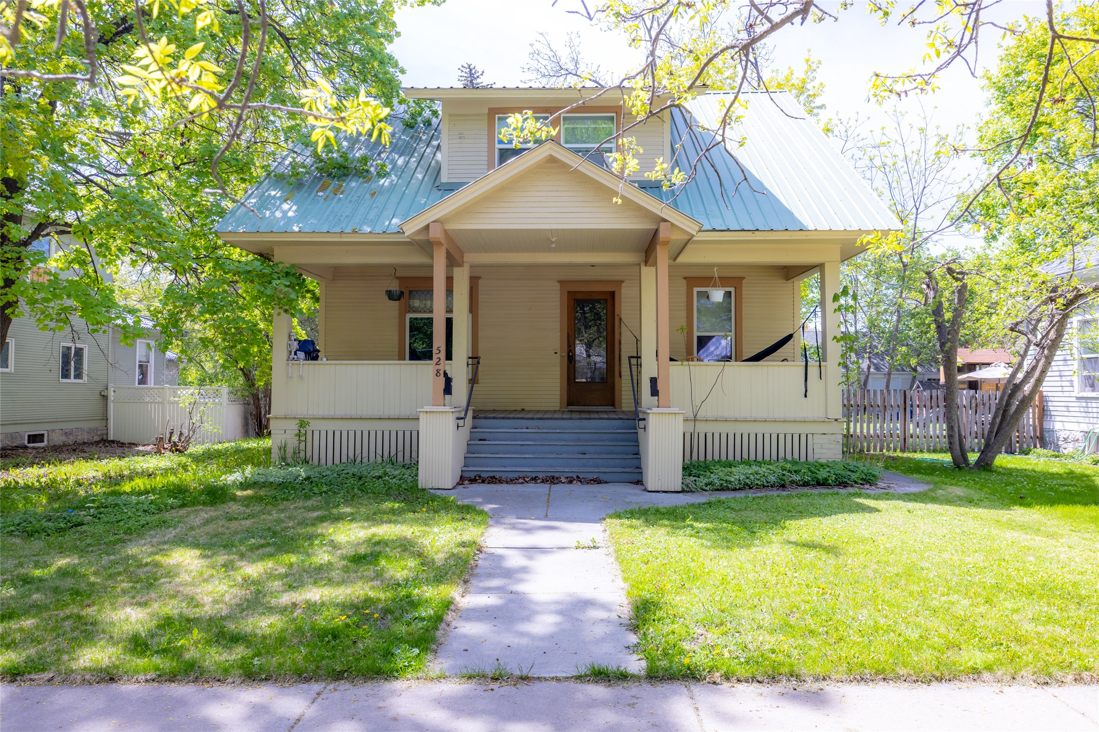 528 3rd Avenue E Property Photo 1