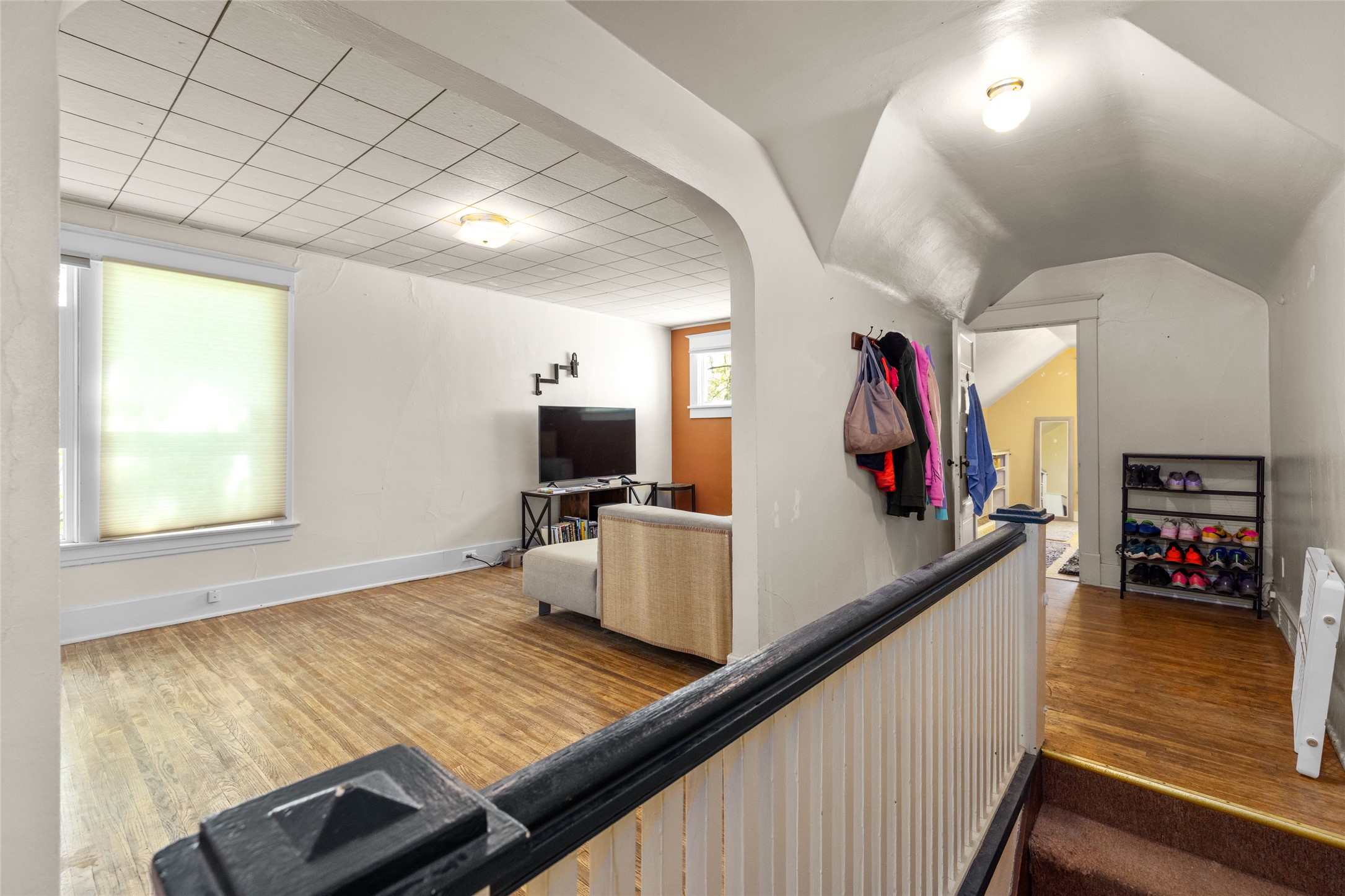 528 3rd Avenue E Property Photo 5