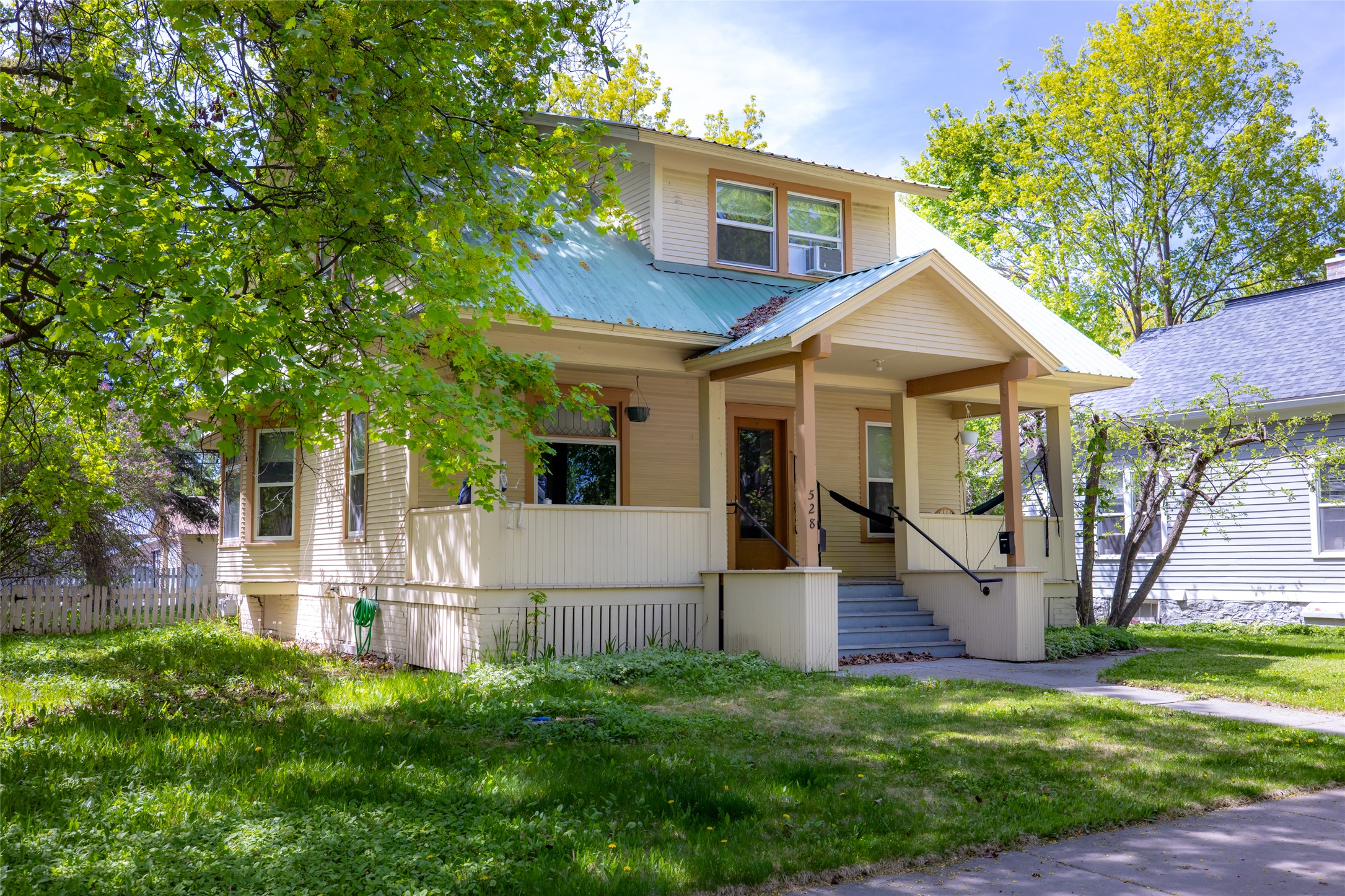 528 3rd Avenue E Property Photo 17