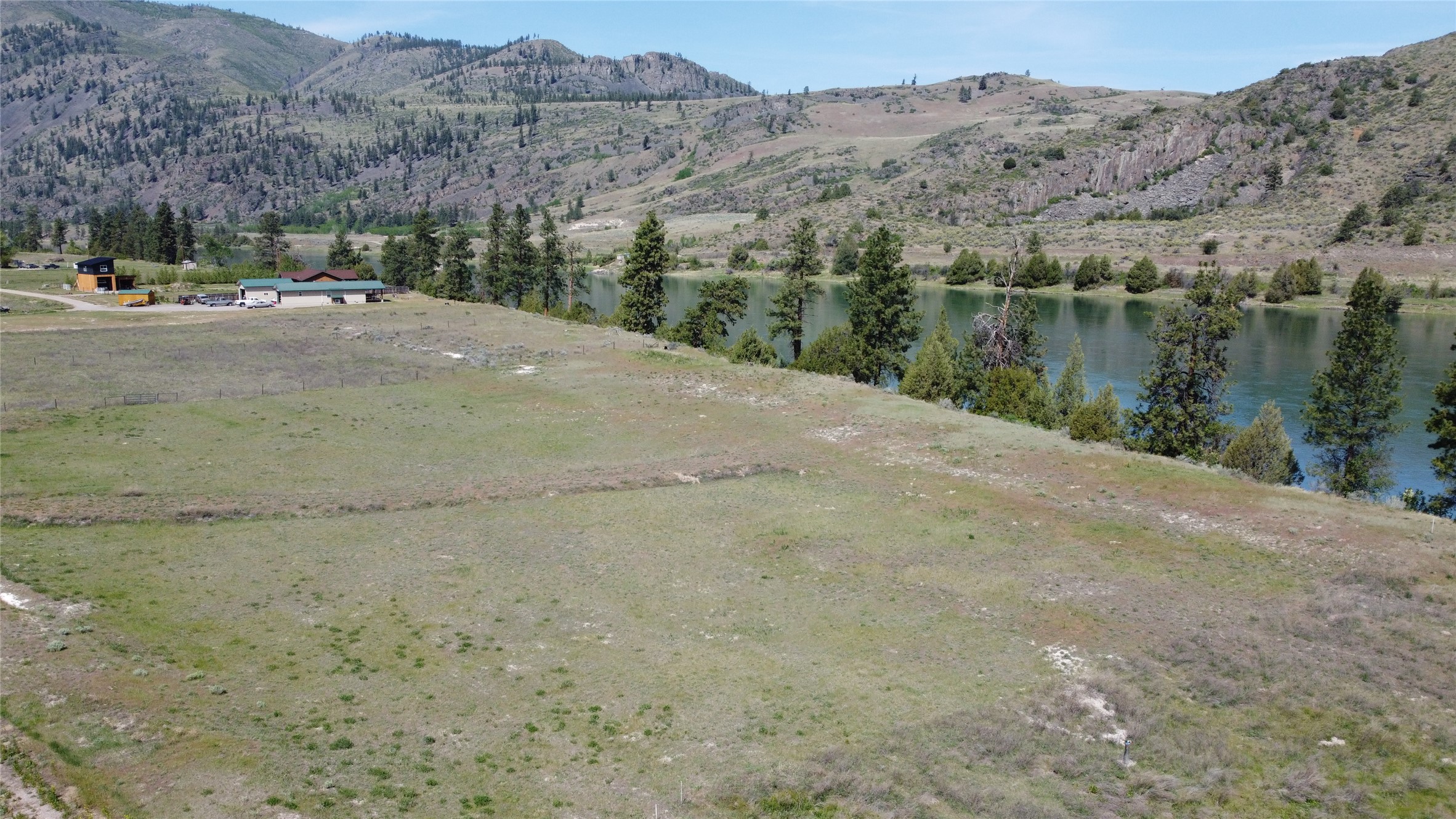 23 Happys Way Property Photo 9