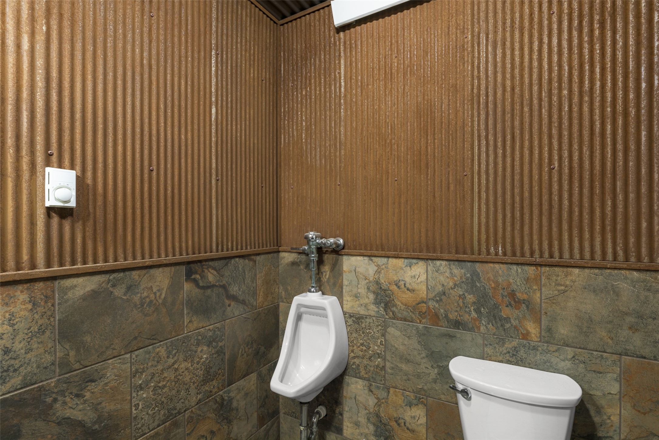 1101 N Anderson Avenue Property Photo 25