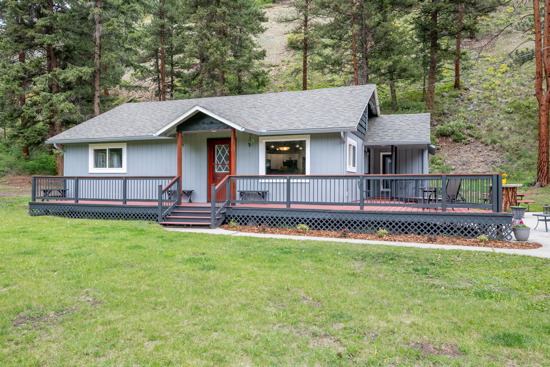 5552 Us Hwy 93 S Property Photo 2