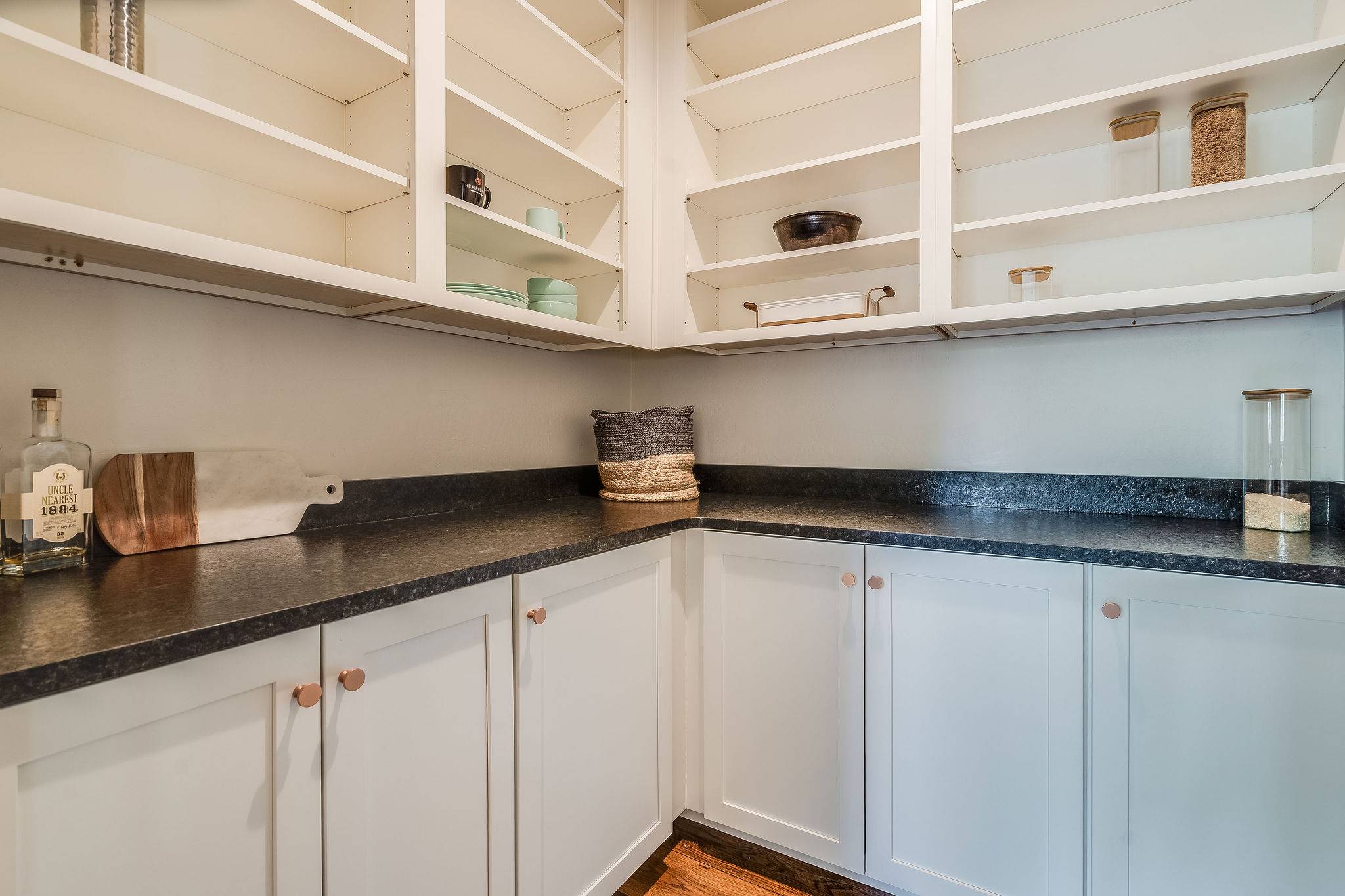 914 2nd Street E Property Photo 16