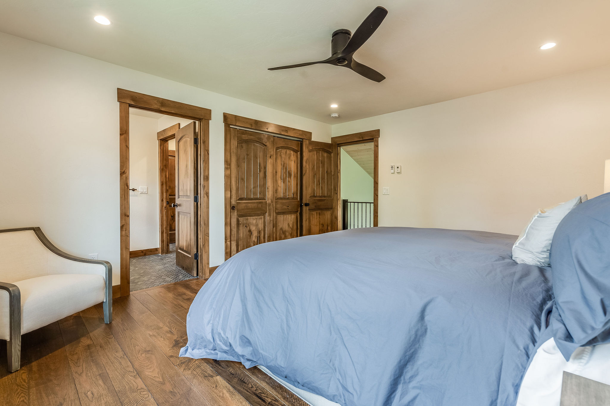 914 2nd Street E Property Photo 37