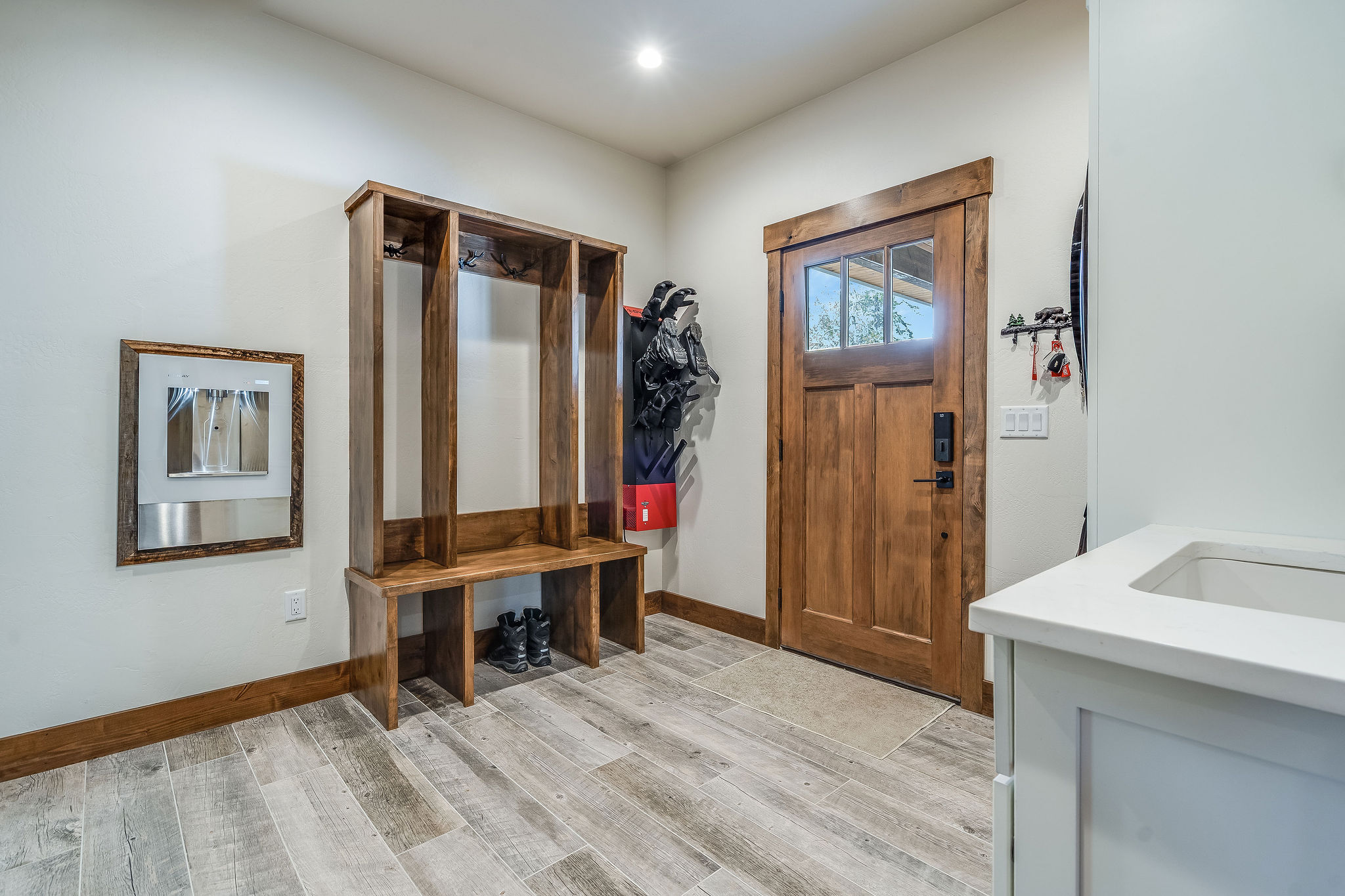 914 2nd Street E Property Photo 45