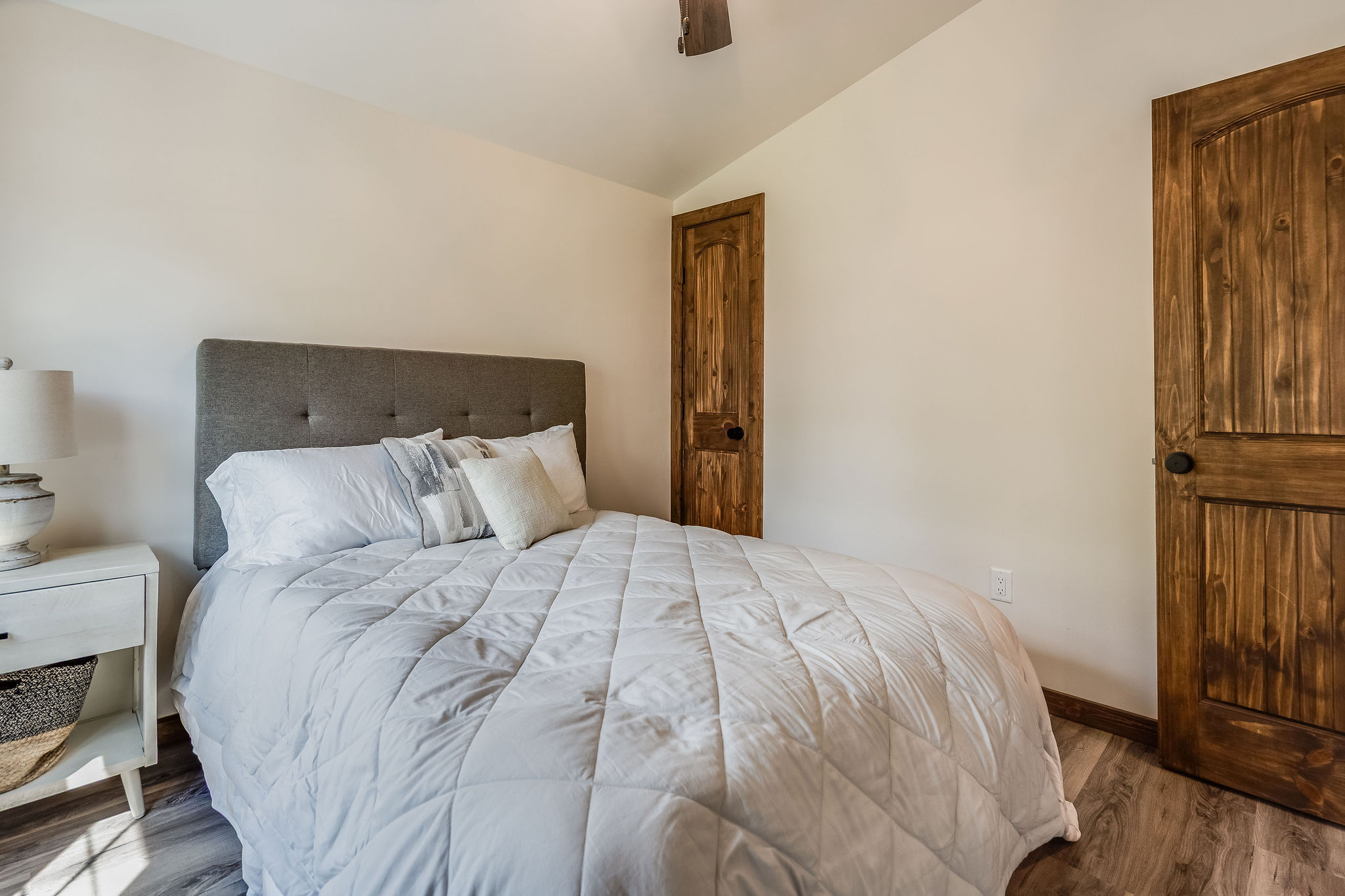 914 2nd Street E Property Photo 57
