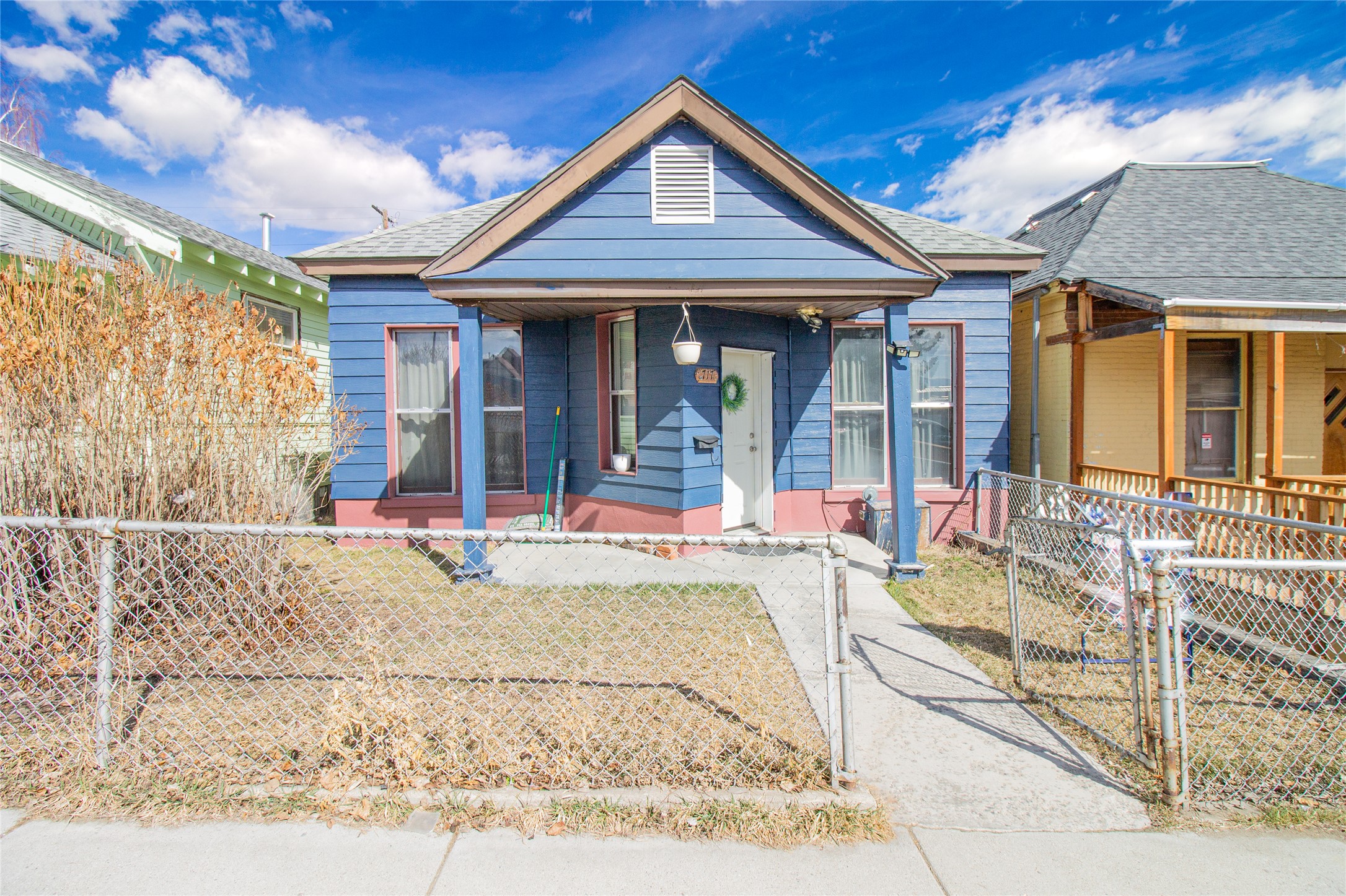 717 W Quartz Street Property Photo 1