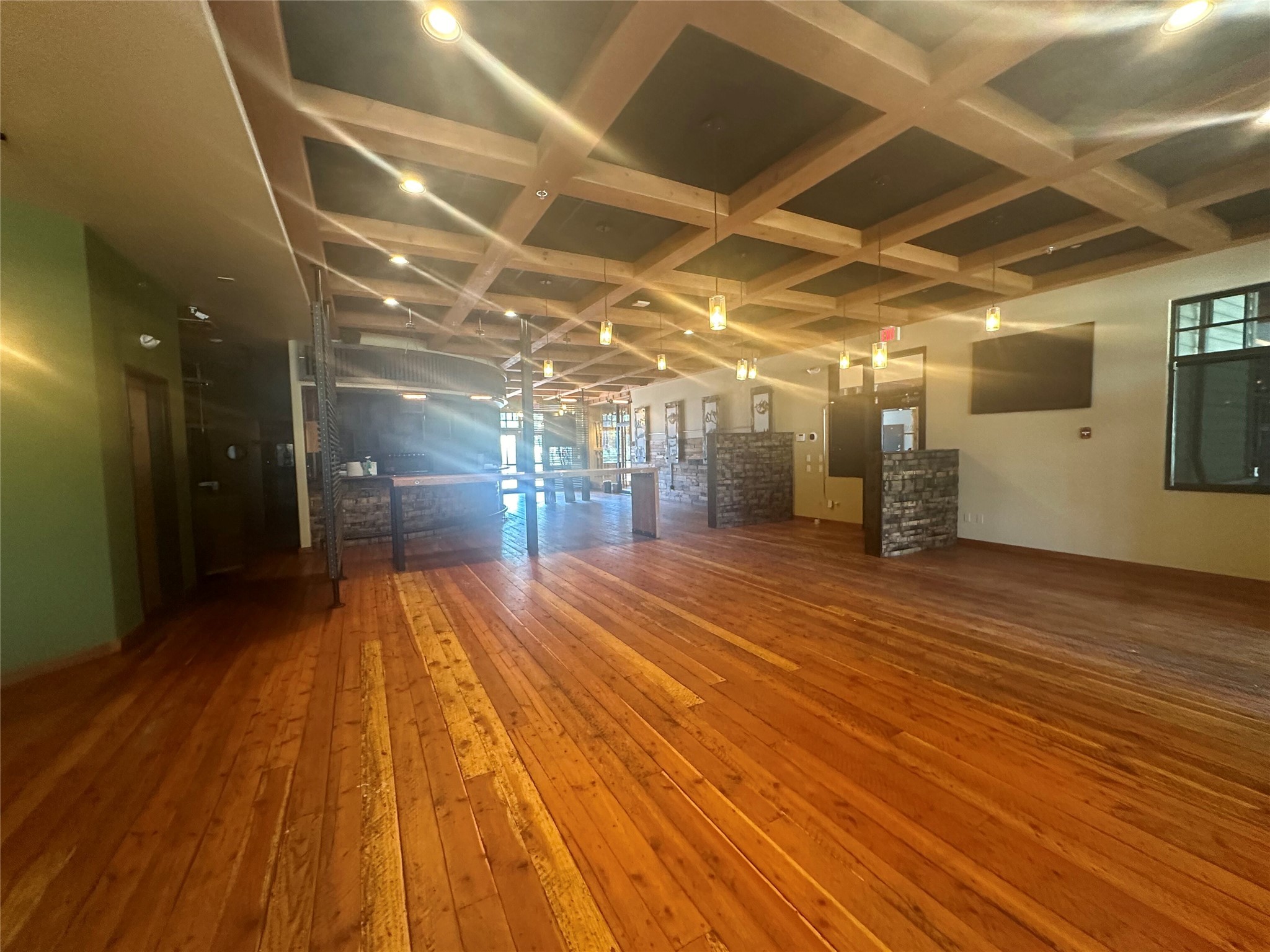 306 Stoner Loop Property Photo 4