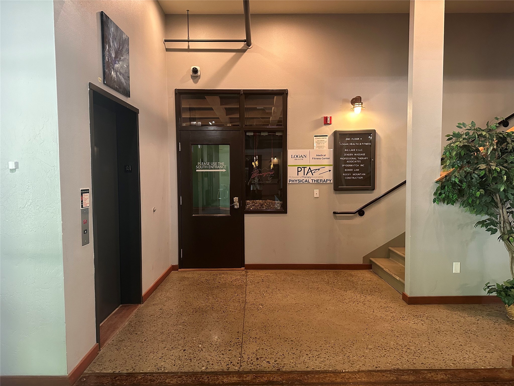 306 Stoner Loop Property Photo 16