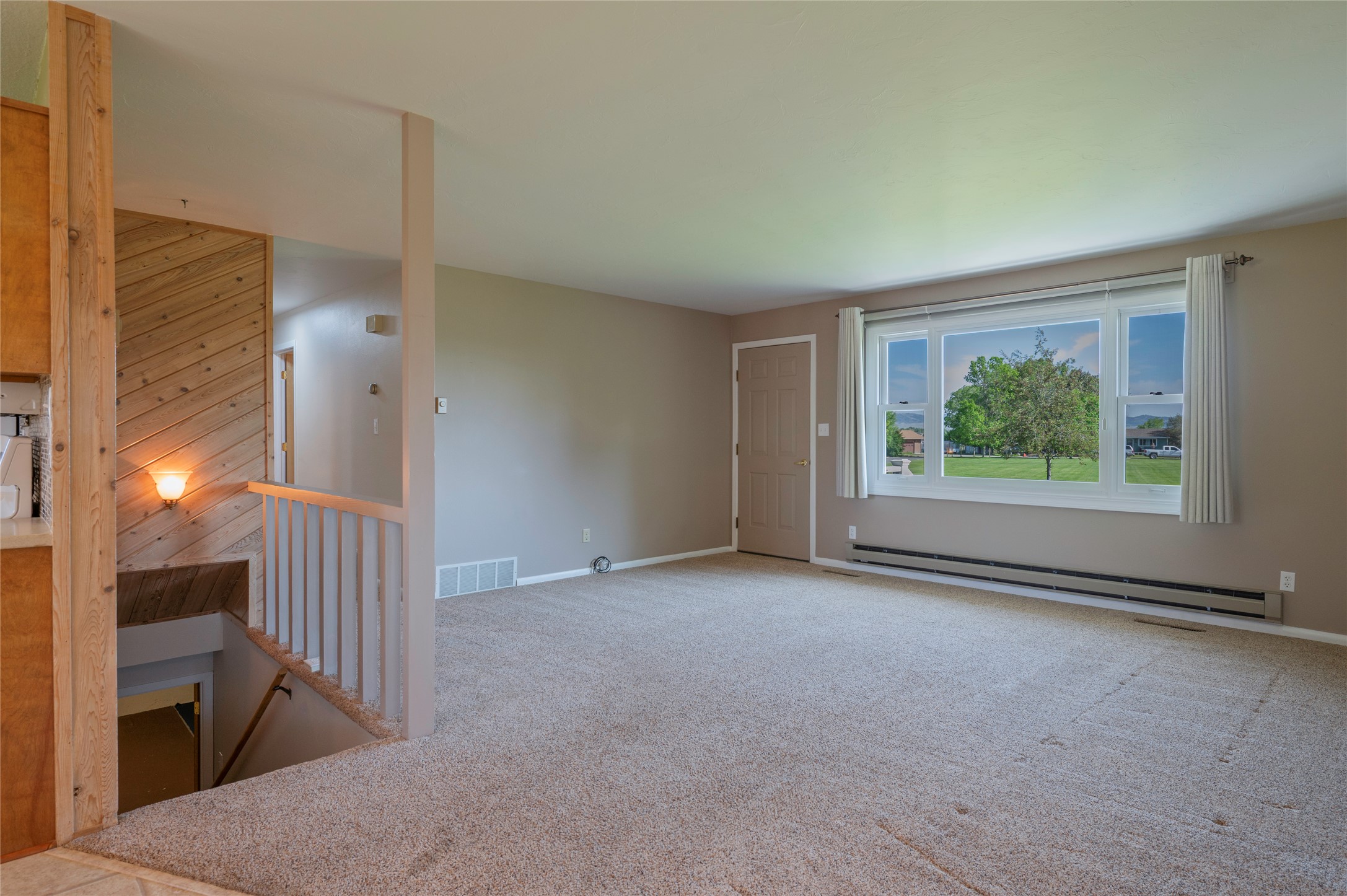 5706 Shannon Court Property Photo 4