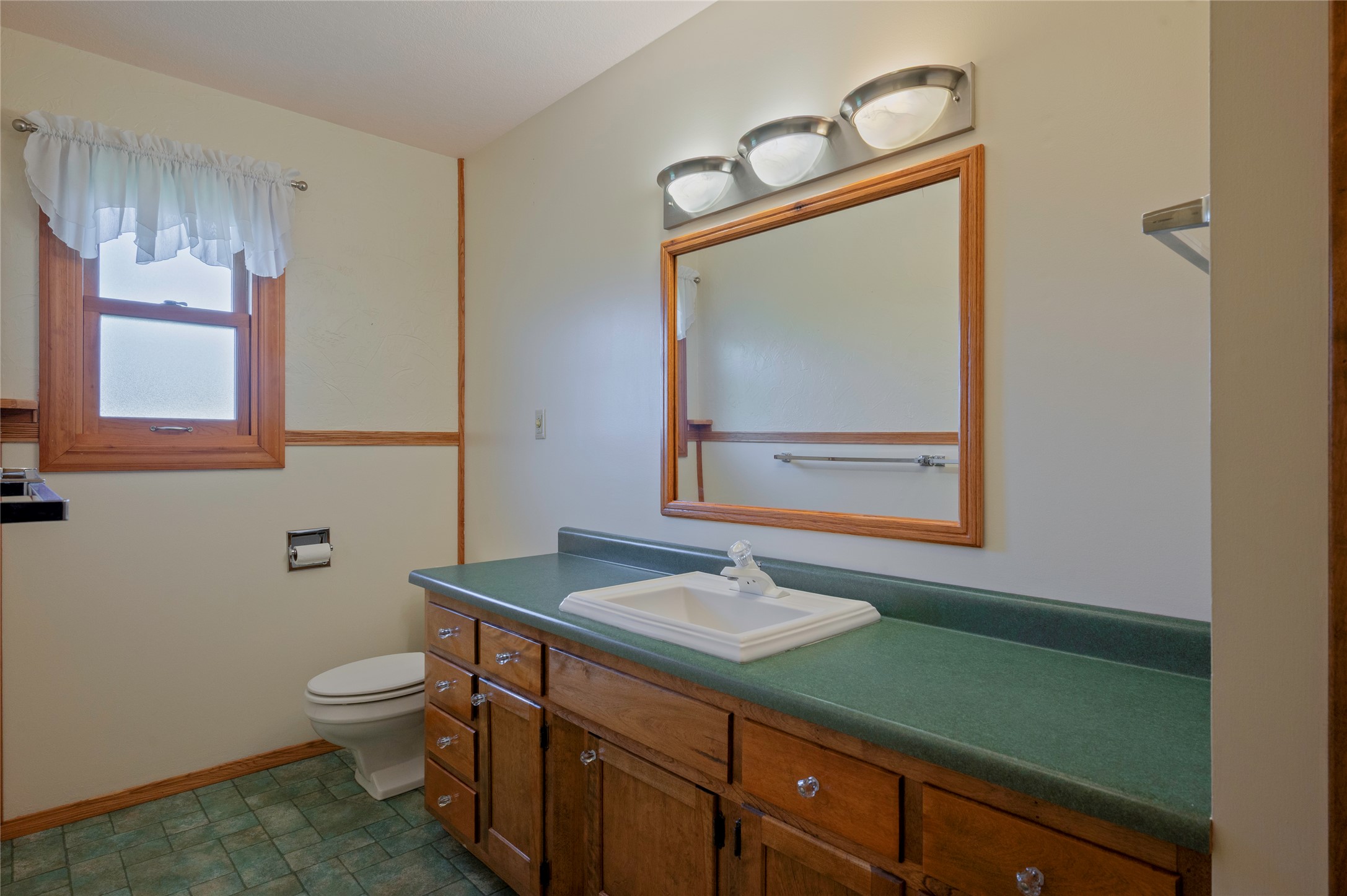 5706 Shannon Court Property Photo 22