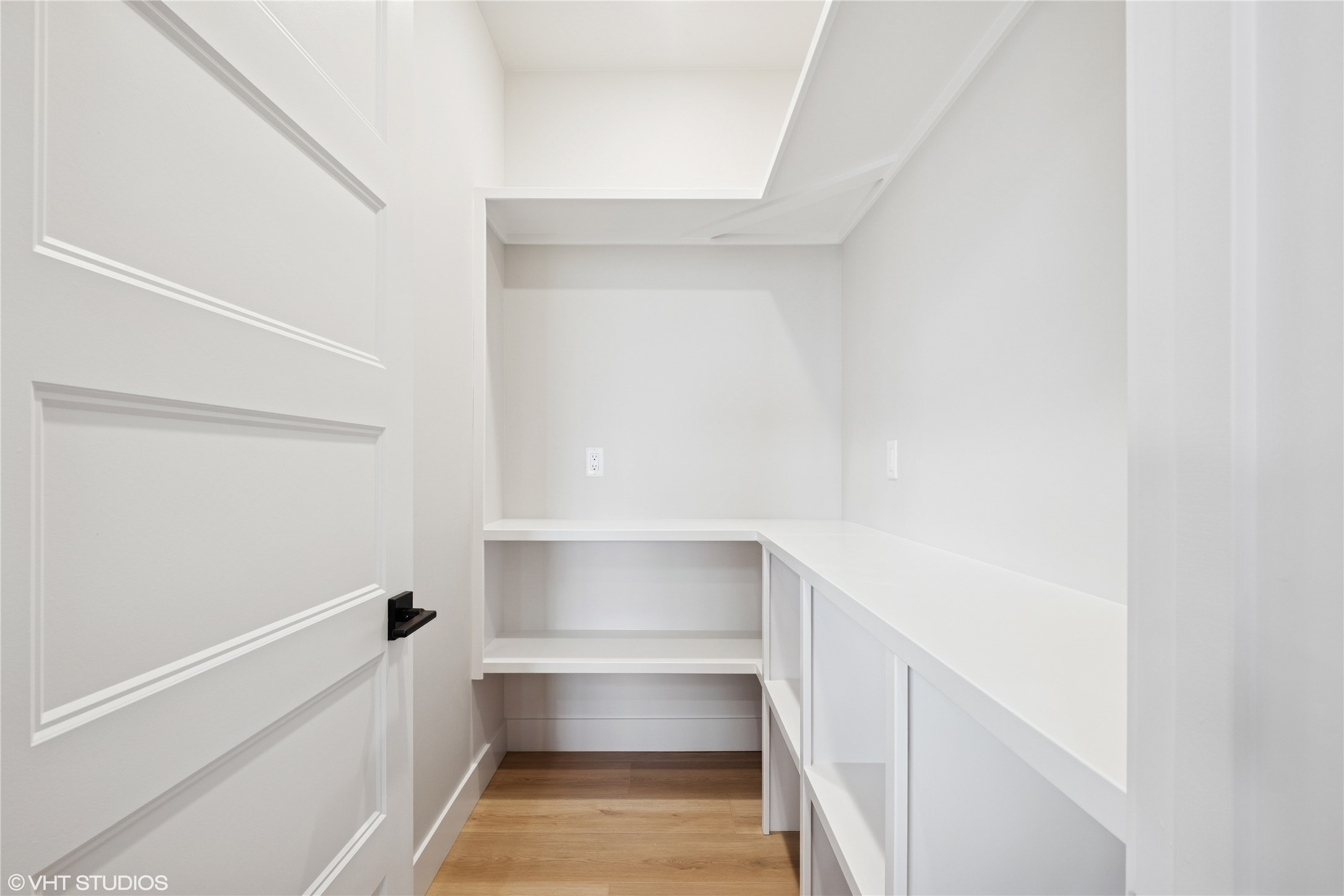 168 Wood Ridge Drive Property Photo 8