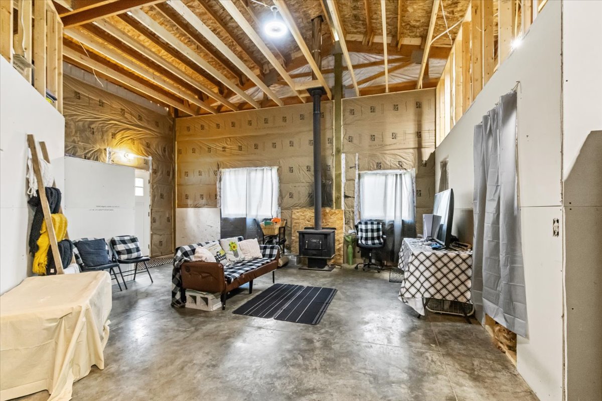 3056 Tobacco Road Property Photo 10