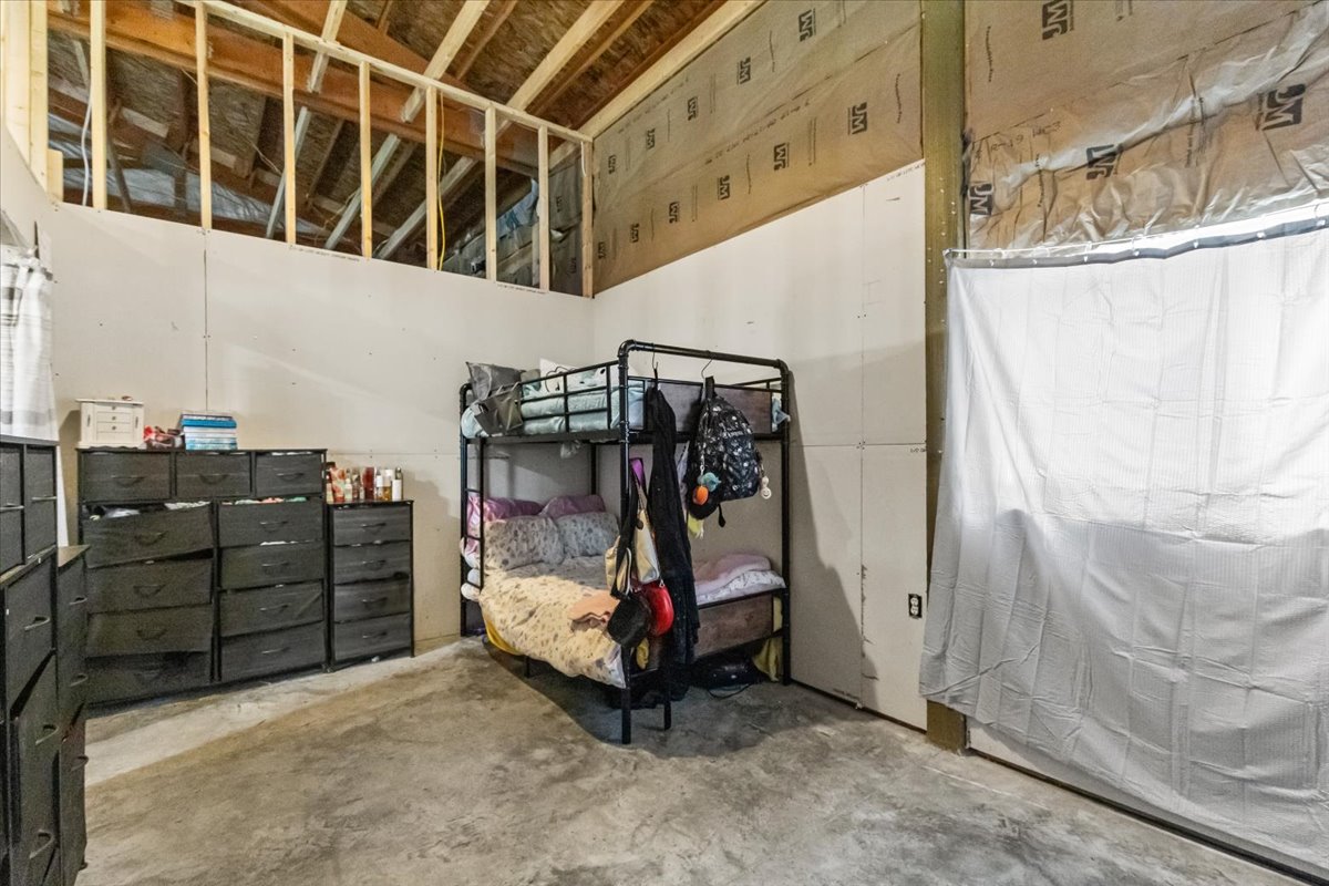 3056 Tobacco Road Property Photo 11