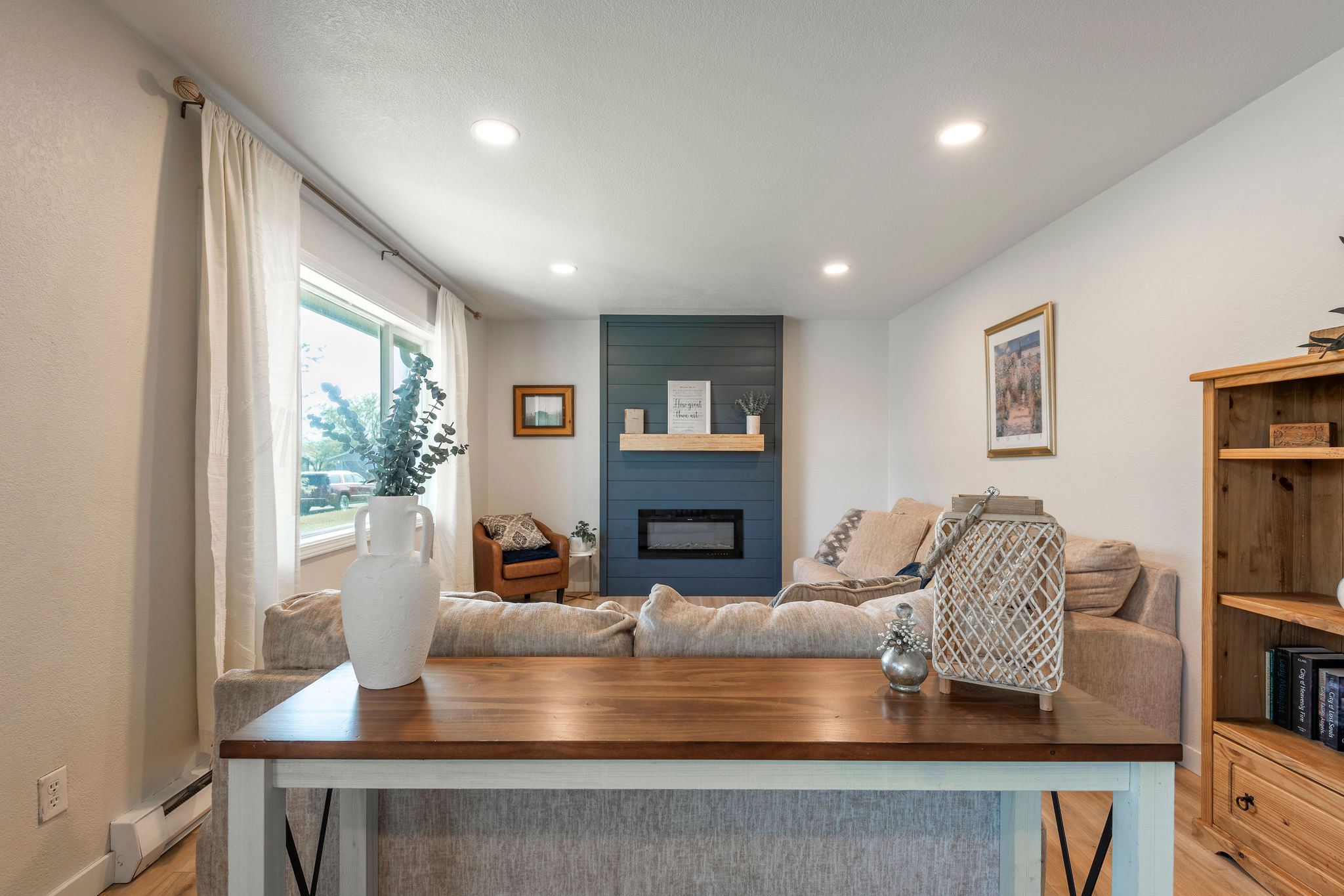 1585 Boston Road Property Photo