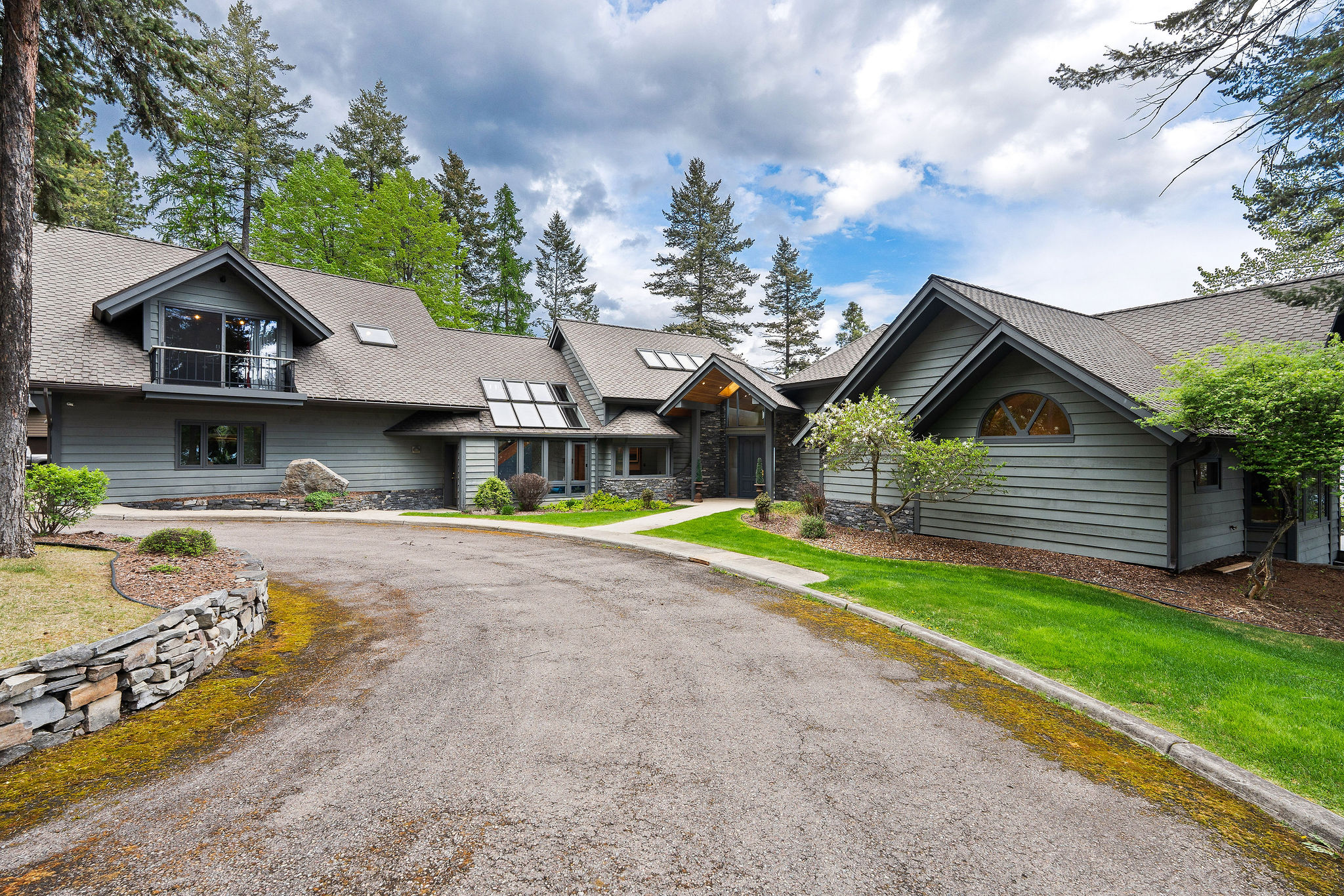 275 Tamarack Terrace Property Photo 9
