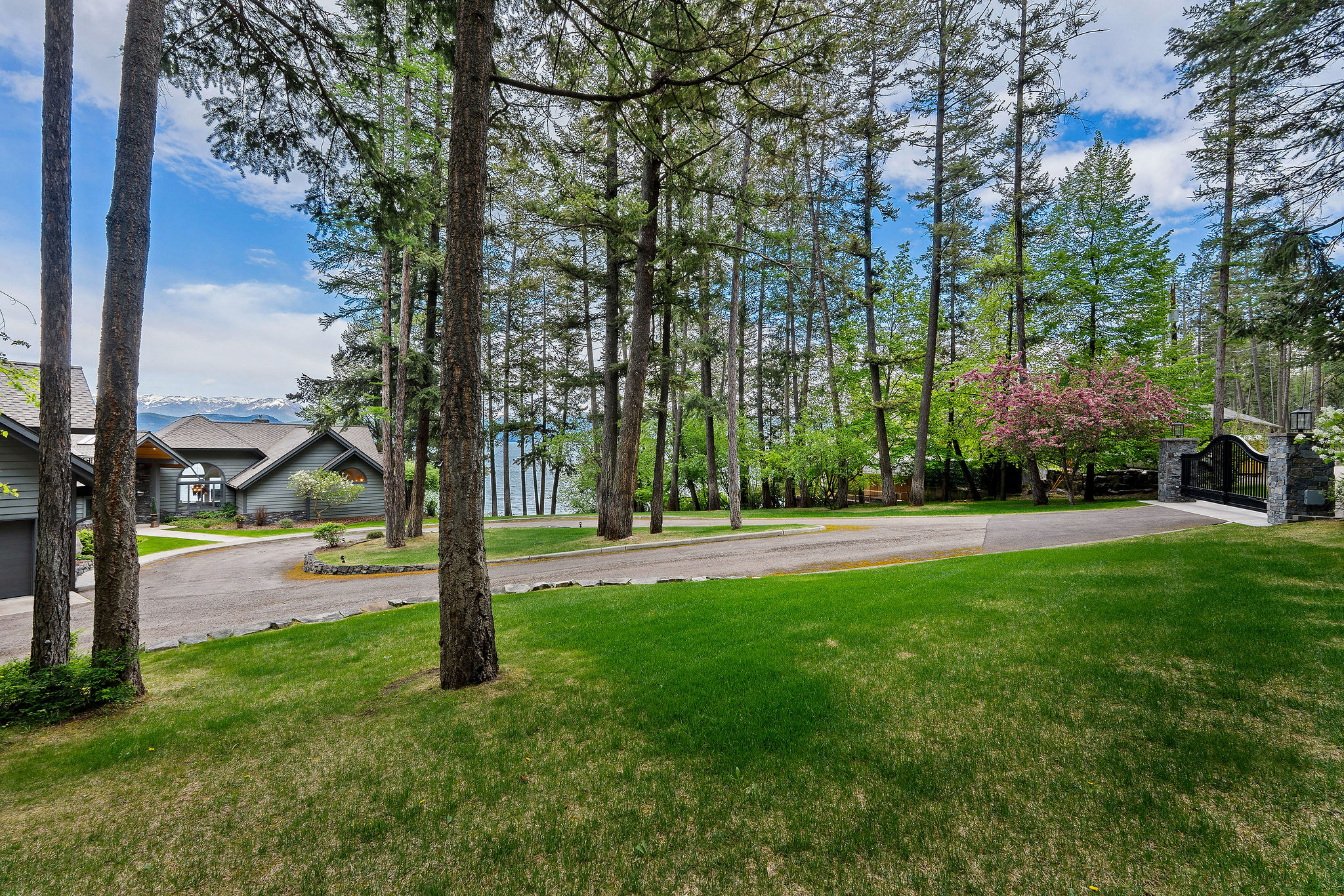 275 Tamarack Terrace Property Photo 12