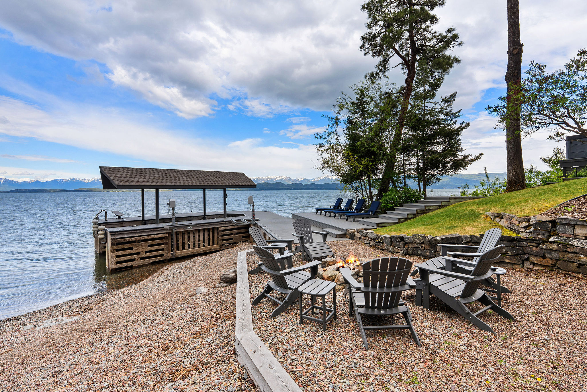 275 Tamarack Terrace Property Photo 16