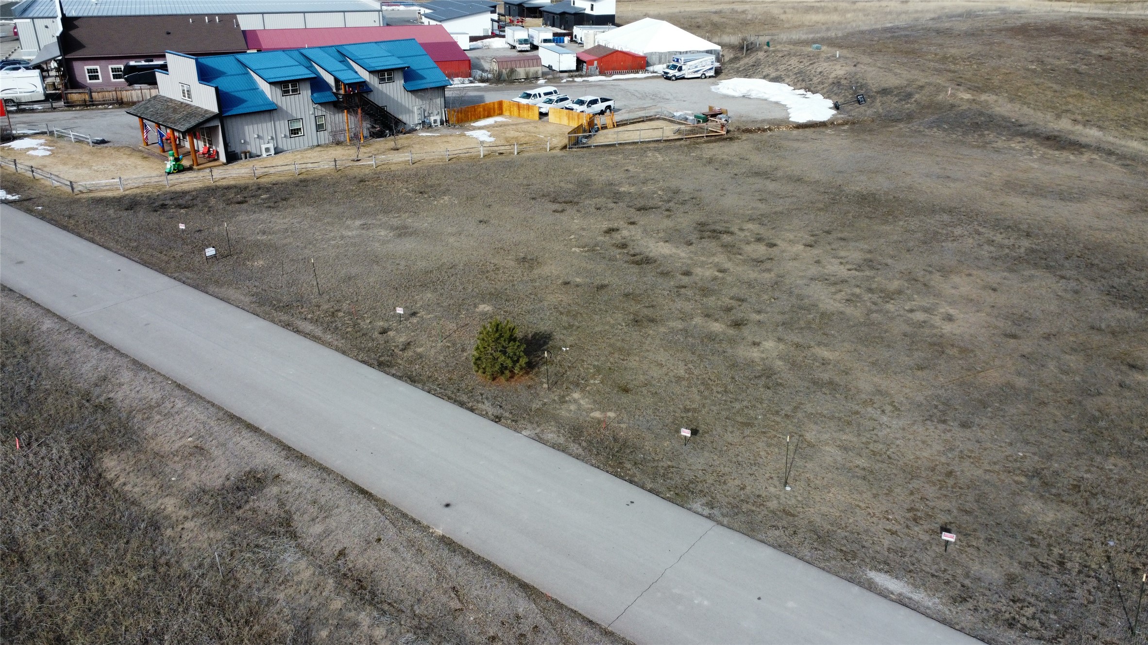 2873 And 2879 Mt Highway 82 Property Photo 5