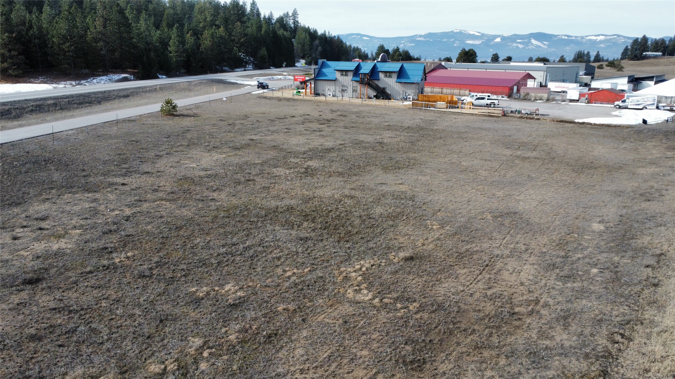 2873 And 2879 Mt Highway 82 Property Photo 15