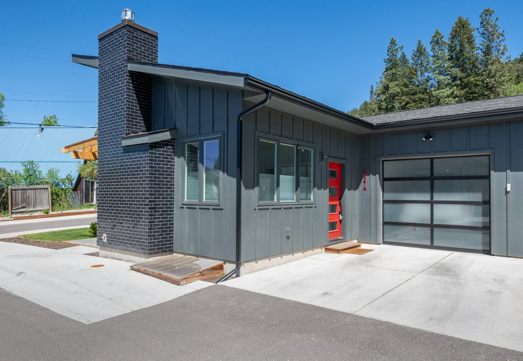 1227 Basecamp Drive A Property Photo 2