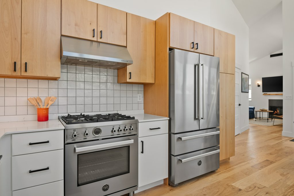 1227 Basecamp Drive A Property Photo 10