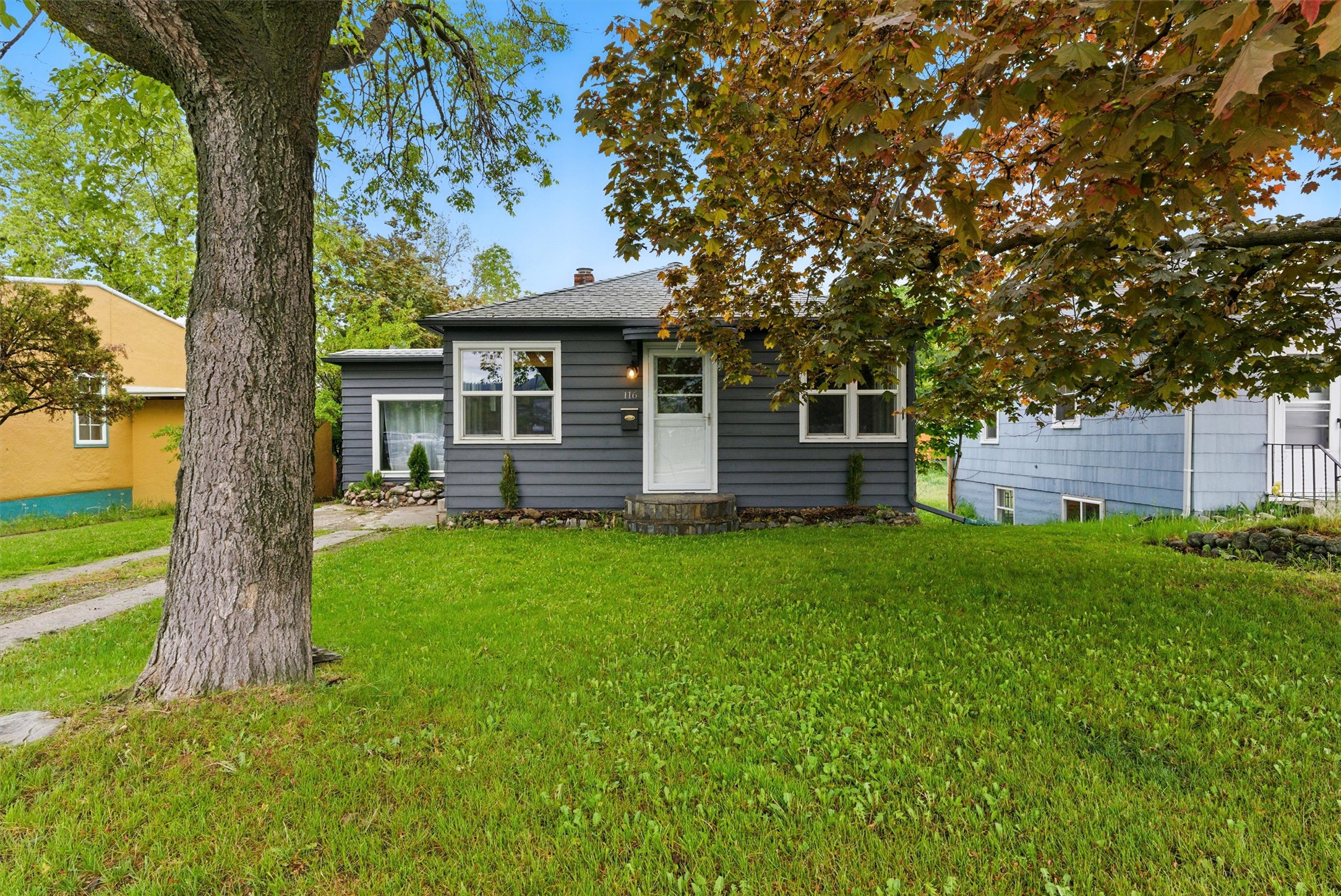 116 South Avenue E Property Photo 1