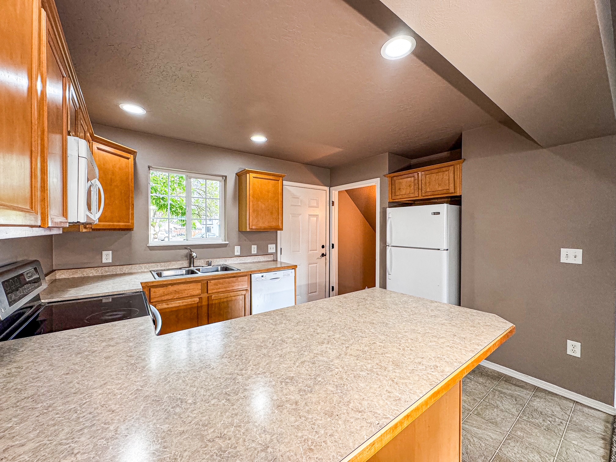 1310 Linnea Lane Property Photo 1
