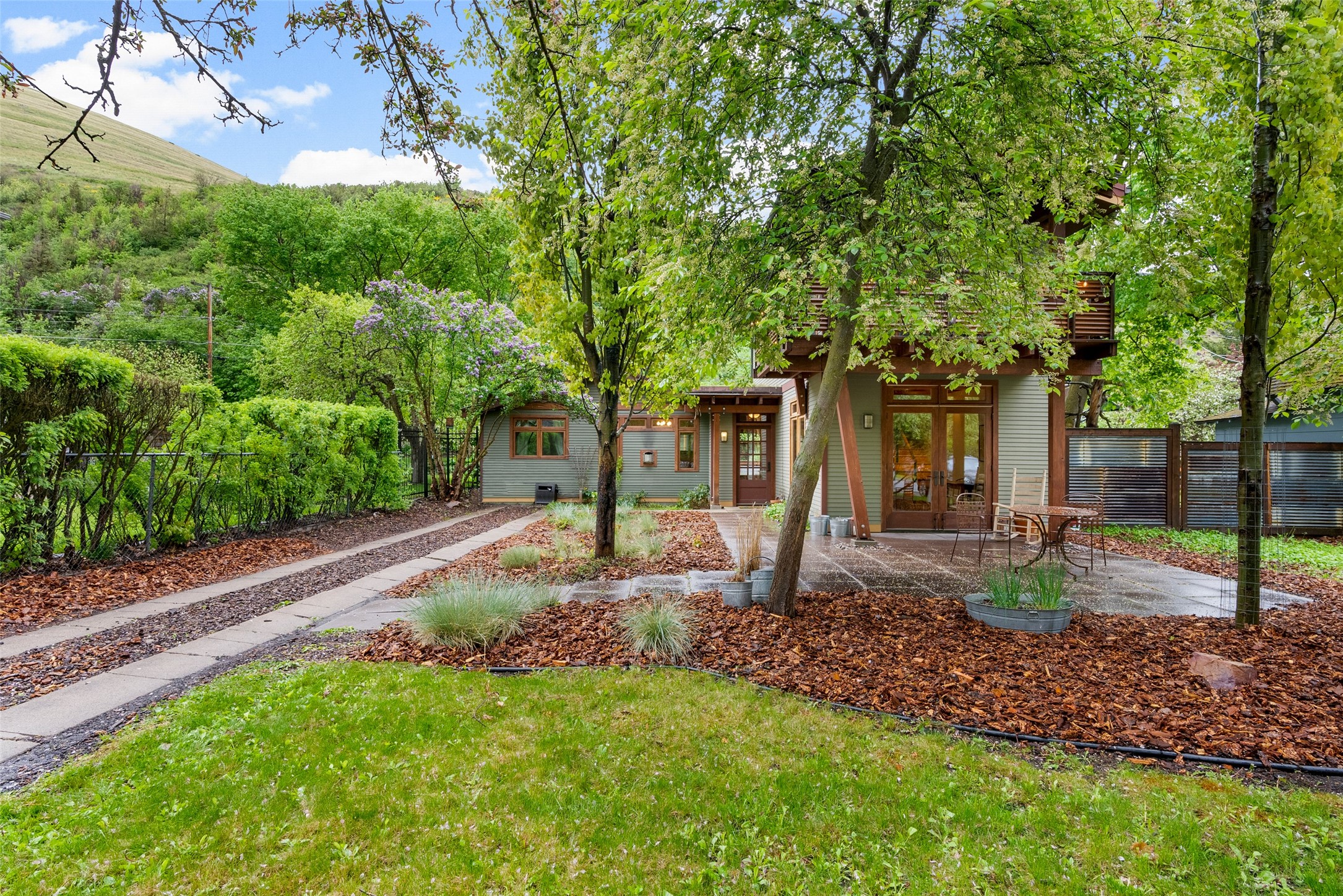 1000 Taylor Street Property Photo 1