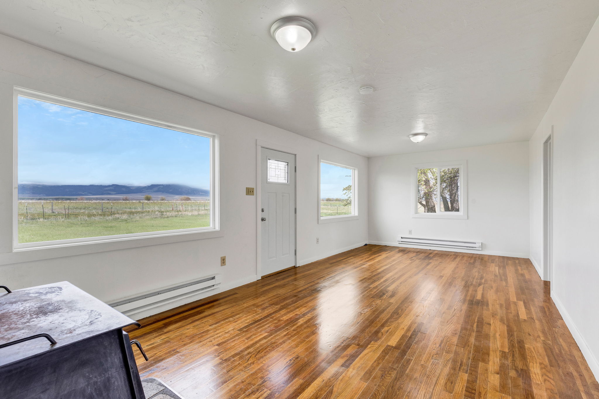 1680 W River Road Property Photo 14