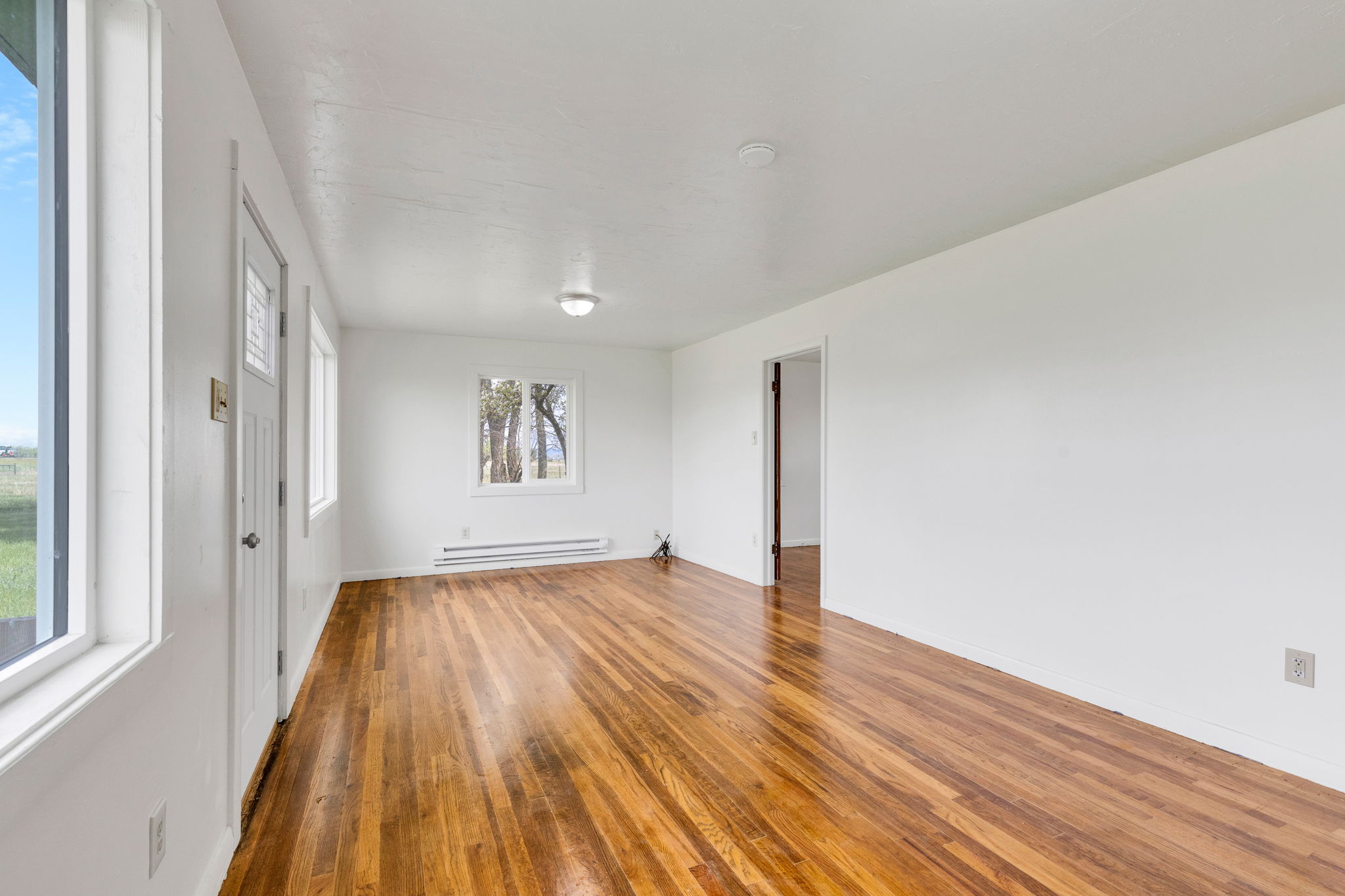 1680 W River Road Property Photo 15