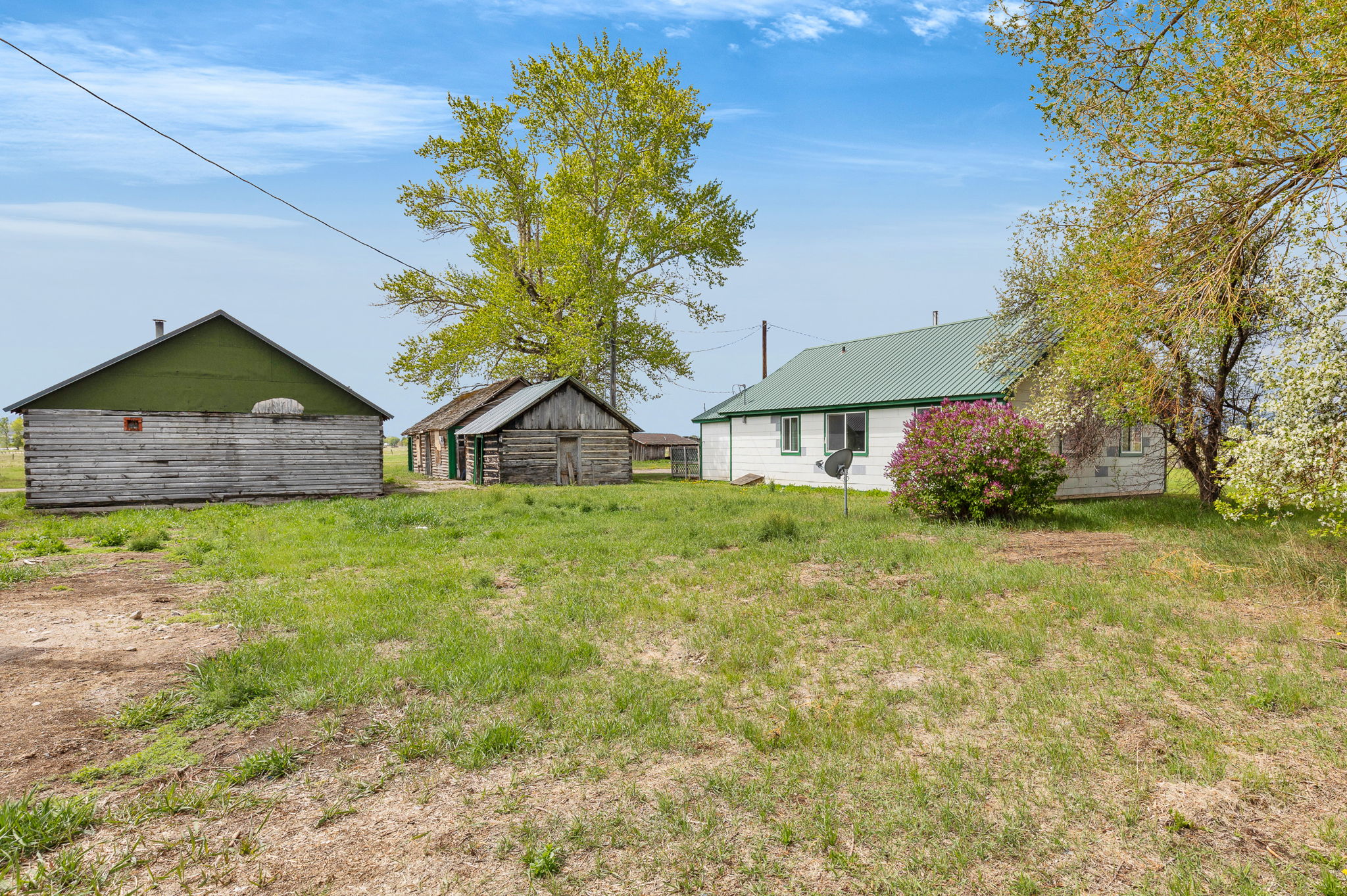 1680 W River Road Property Photo 27