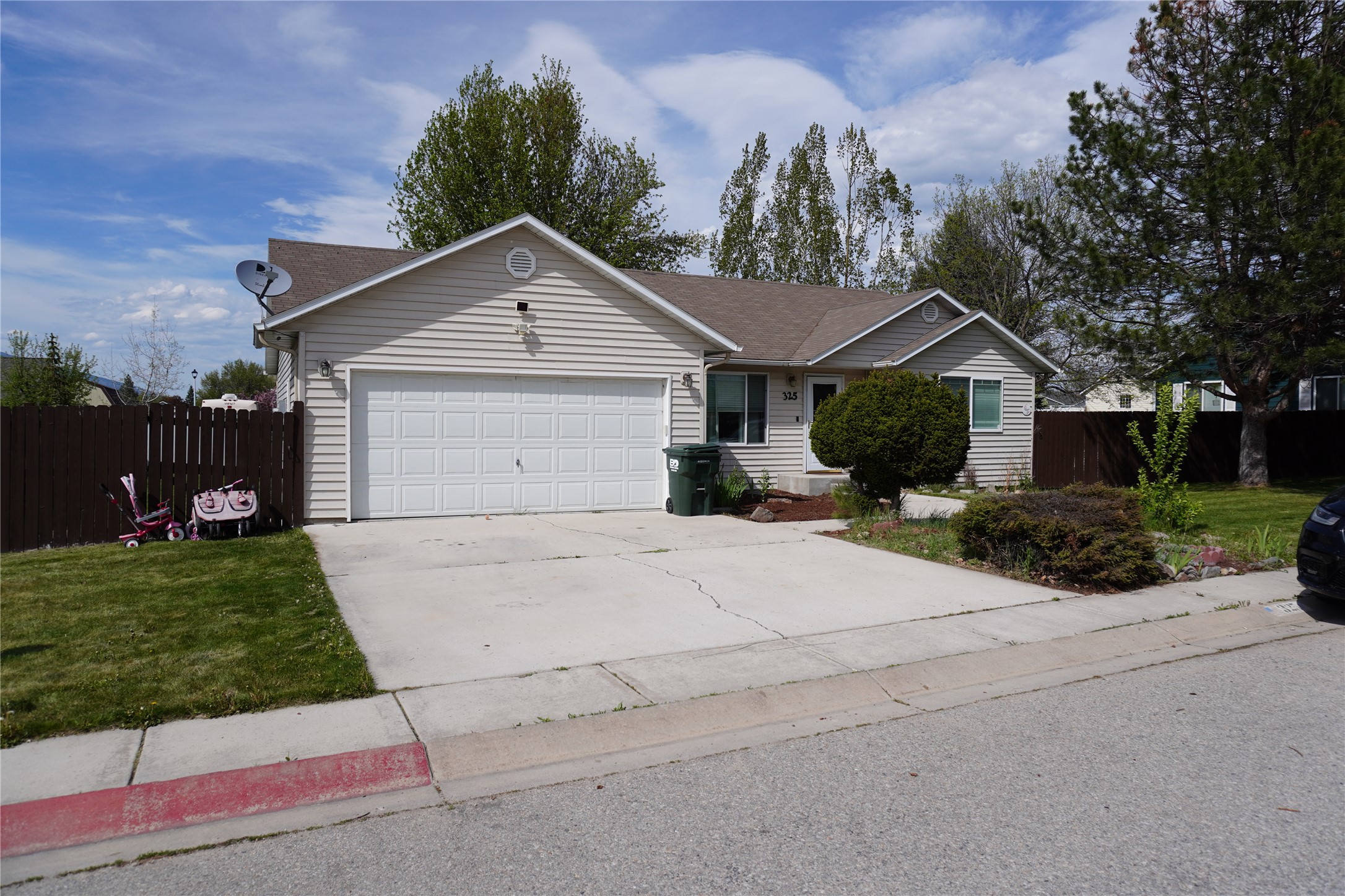 325 Valley View Street Property Photo 1