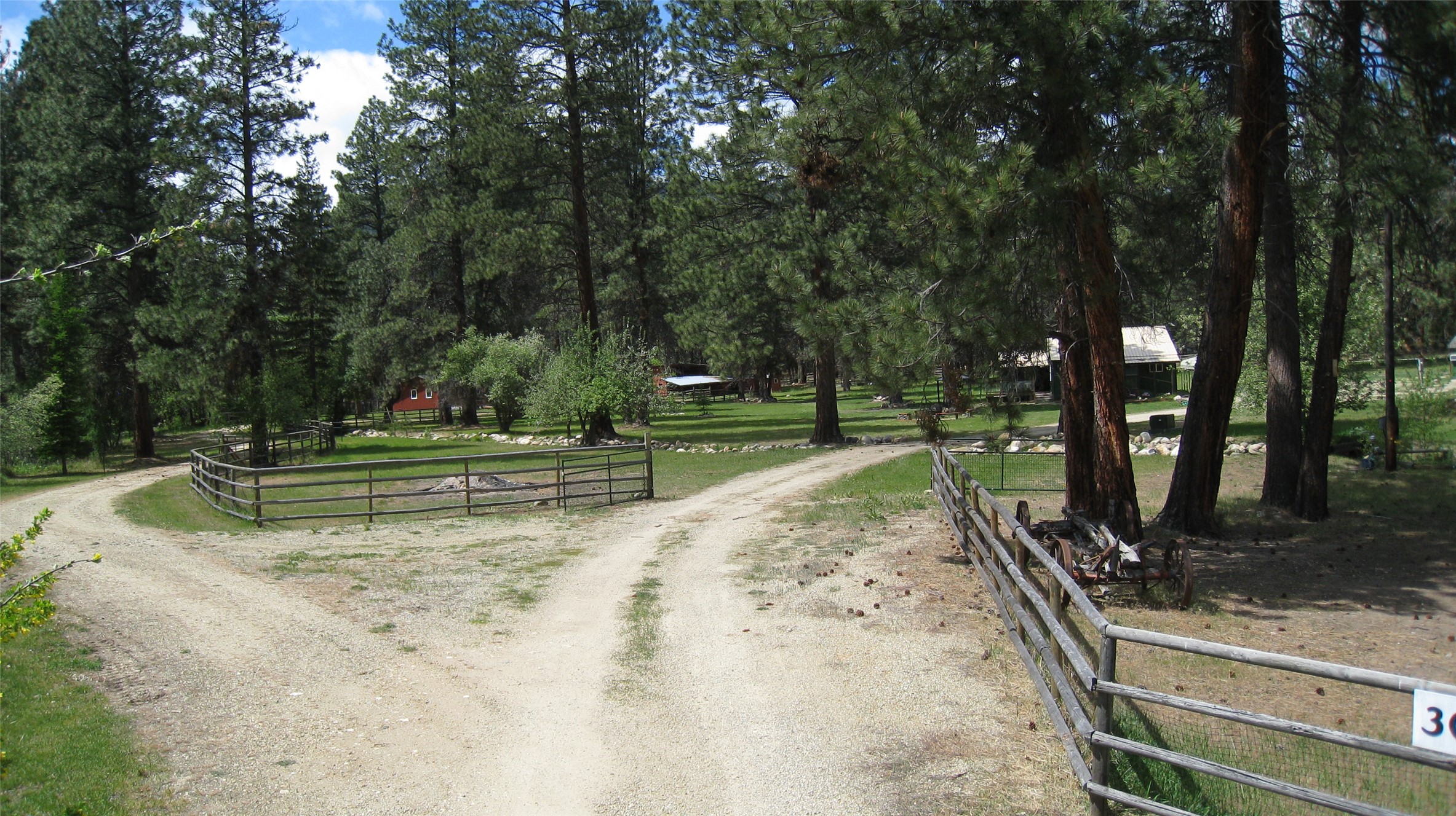 308, 314 Kootenai Creek Road Property Photo